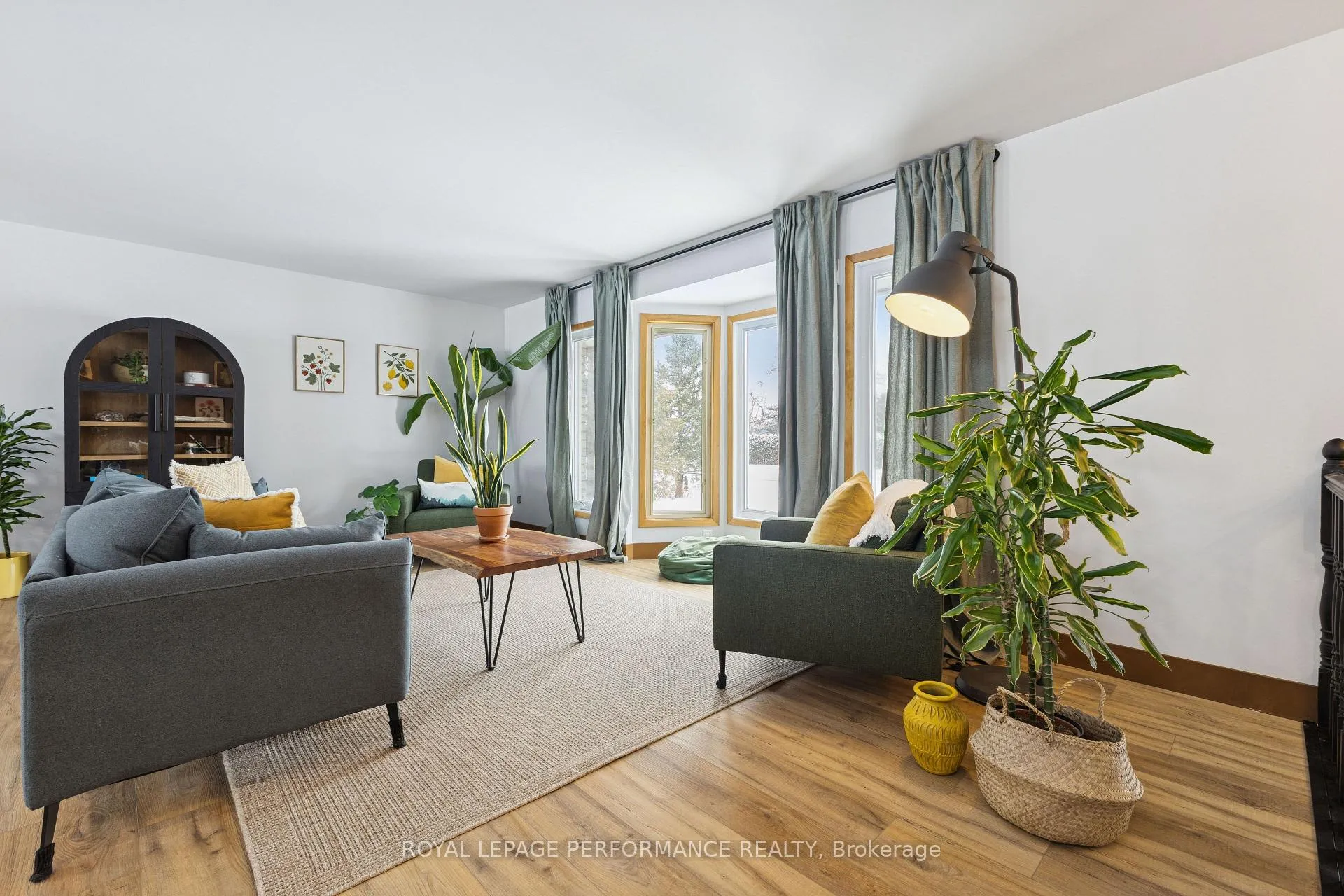 Photo 6 of 3460 Dessaint Street, Ottawa, Cumberland West — HOMEH