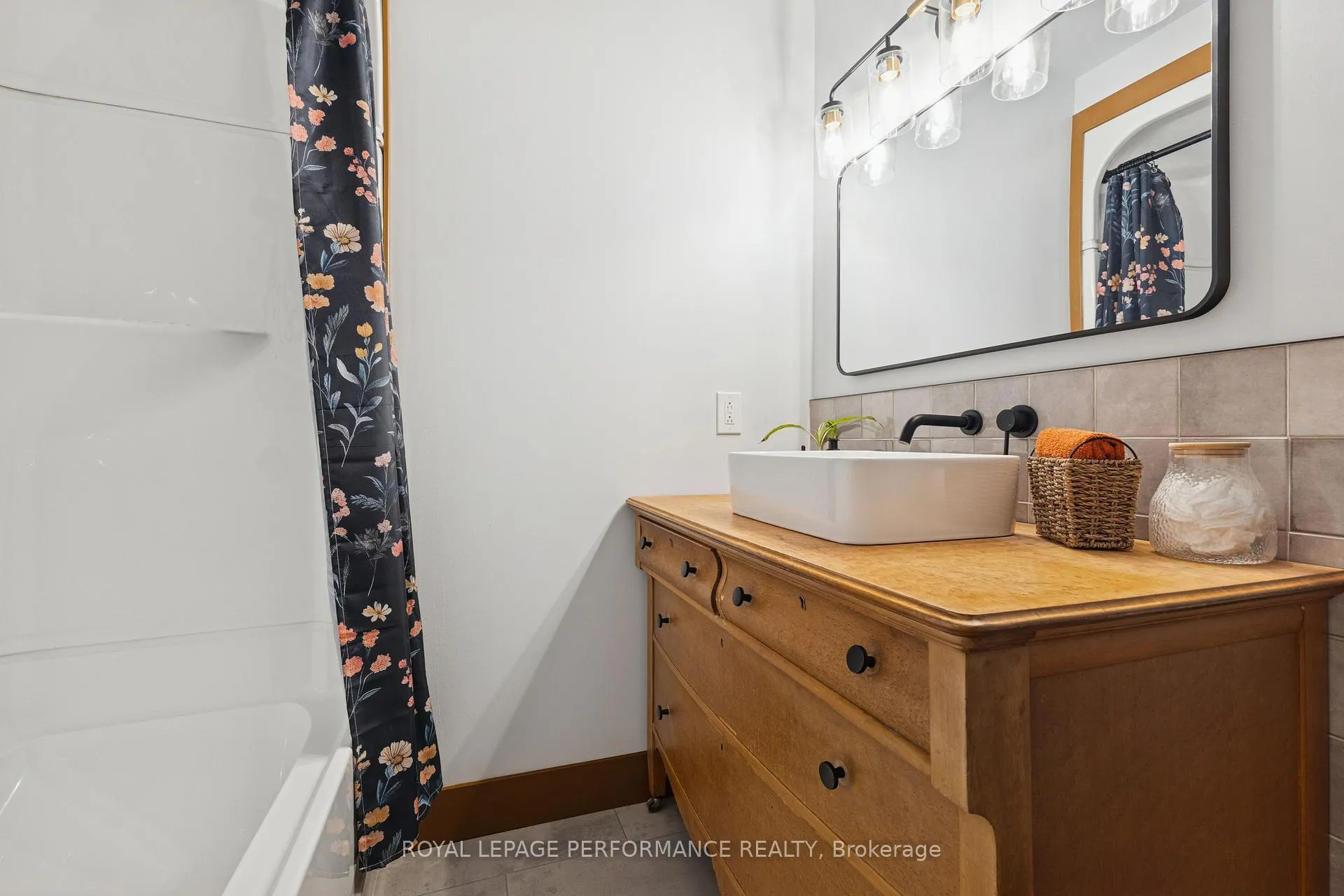 Photo 28 of 3460 Dessaint Street, Ottawa, Cumberland West — HOMEH