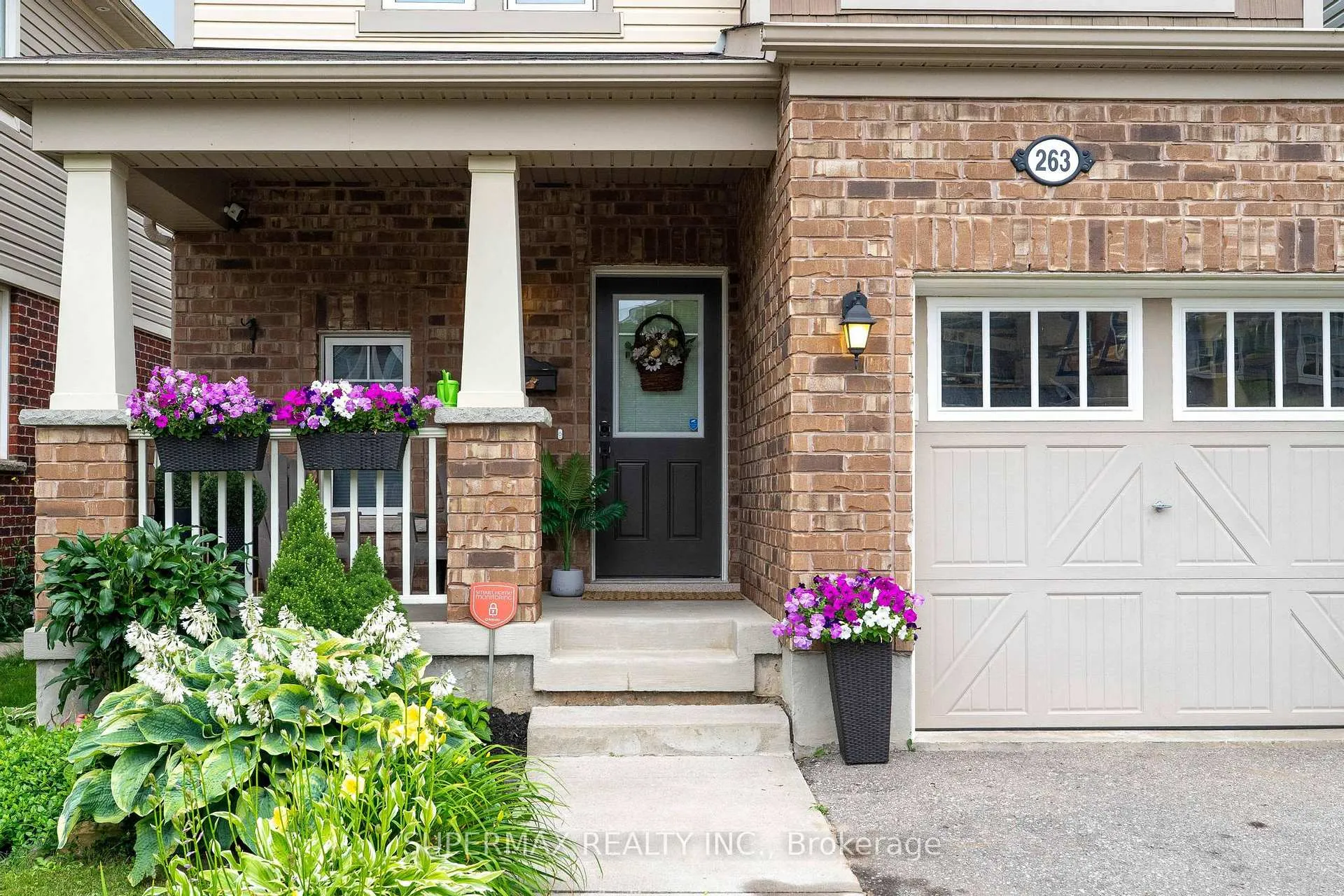 Photo 4 of 263 Apple Hill Crescent, Kitchener — HOMEH