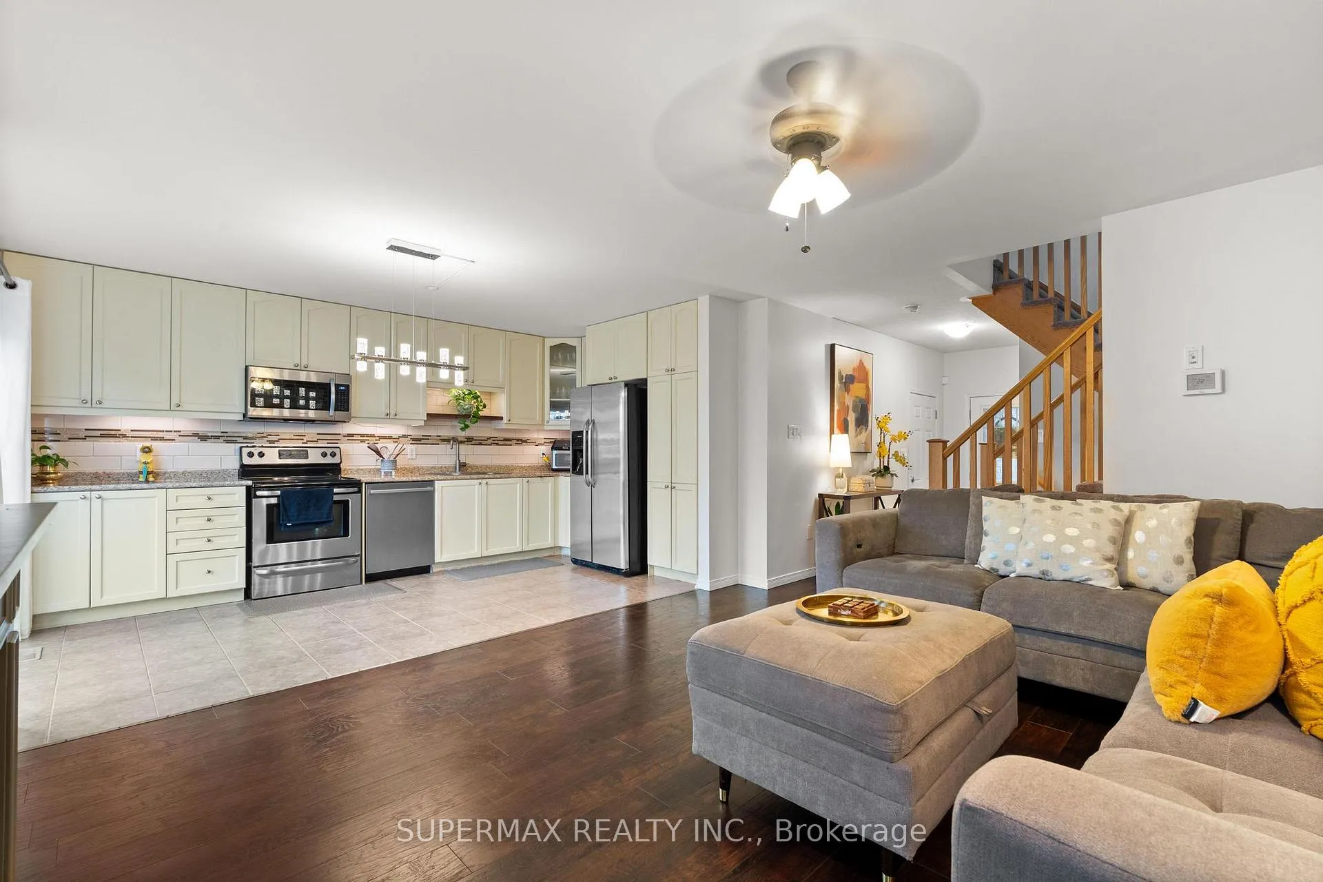 Photo 10 of 263 Apple Hill Crescent, Kitchener — HOMEH