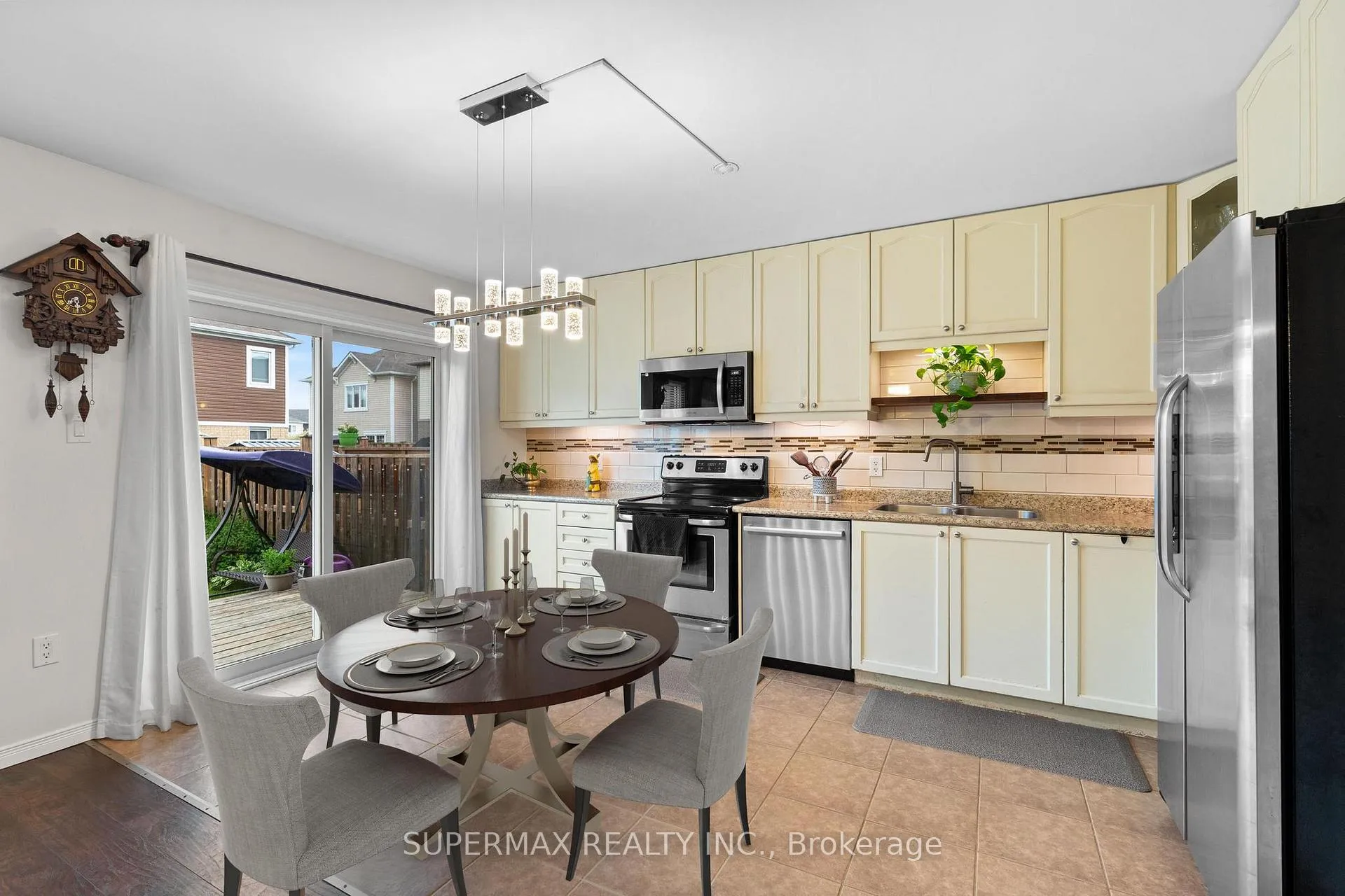 Photo 11 of 263 Apple Hill Crescent, Kitchener — HOMEH