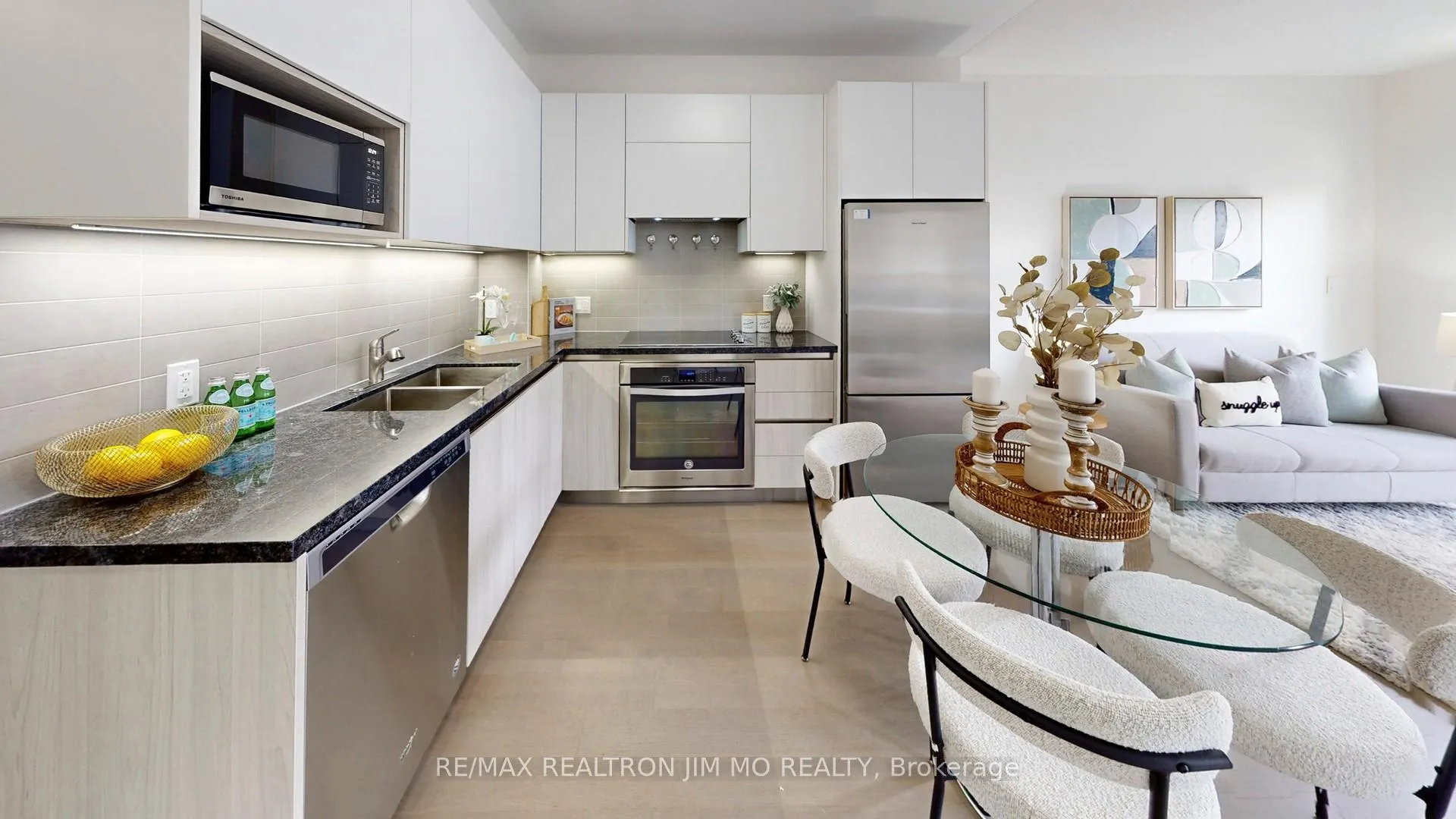 Photo 18 of Unit 730, 25 Water Walk Drive, Markham, Unionville — HOMEH