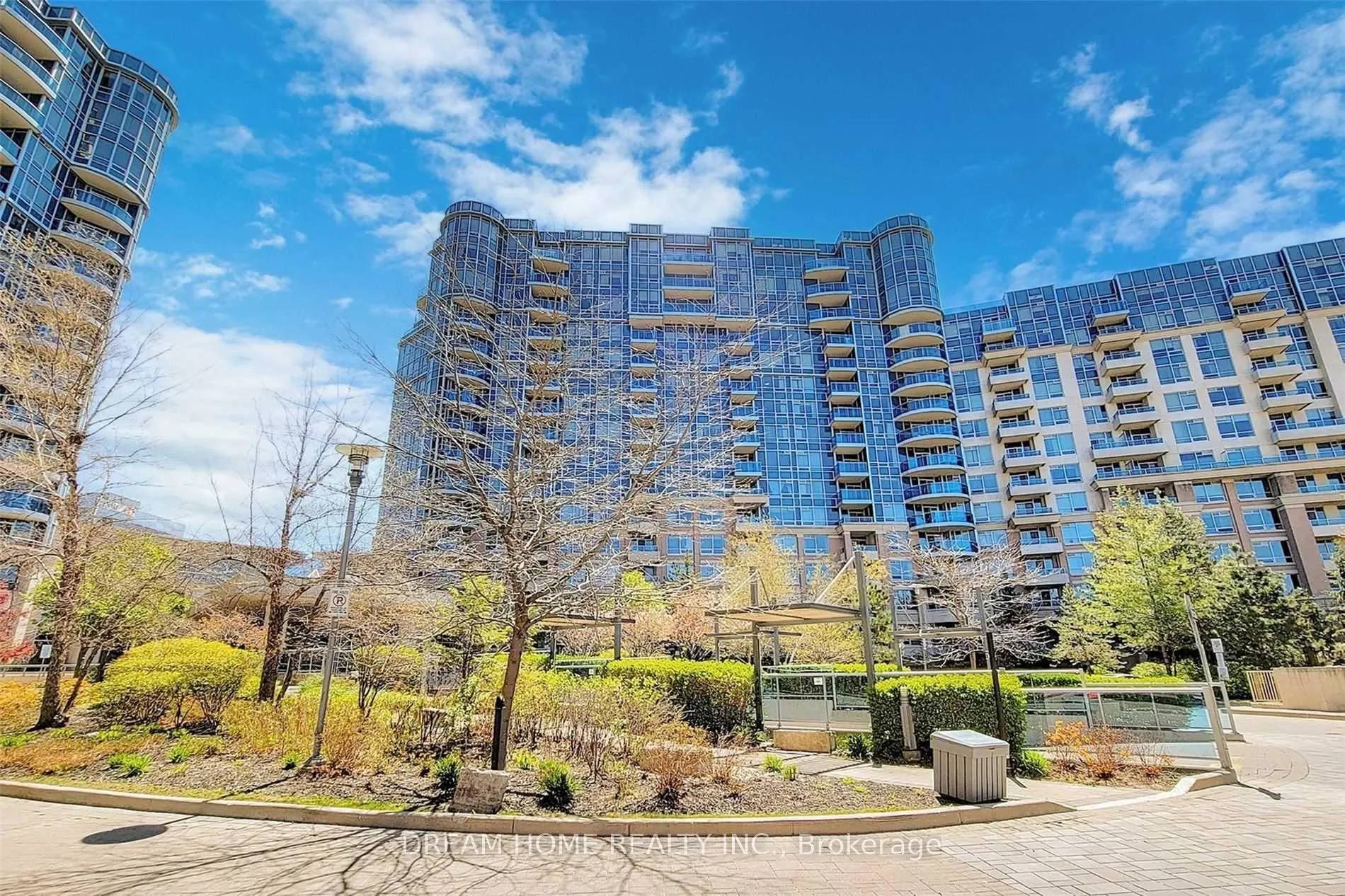 Photo 1 of Unit 858, 23 Cox Boulevard, Markham, Unionville — HOMEH