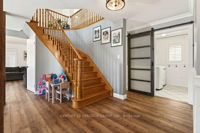Photo 8 of 4462 Weltman Way, Lincoln, Beamsville — HOMEH