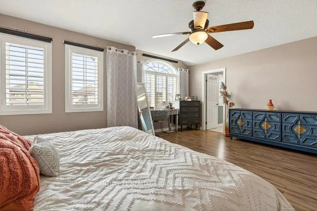 Photo 34 of 4462 Weltman Way, Lincoln, Beamsville — HOMEH