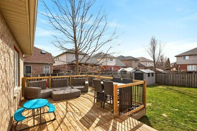 Photo 45 of 4462 Weltman Way, Lincoln, Beamsville — HOMEH