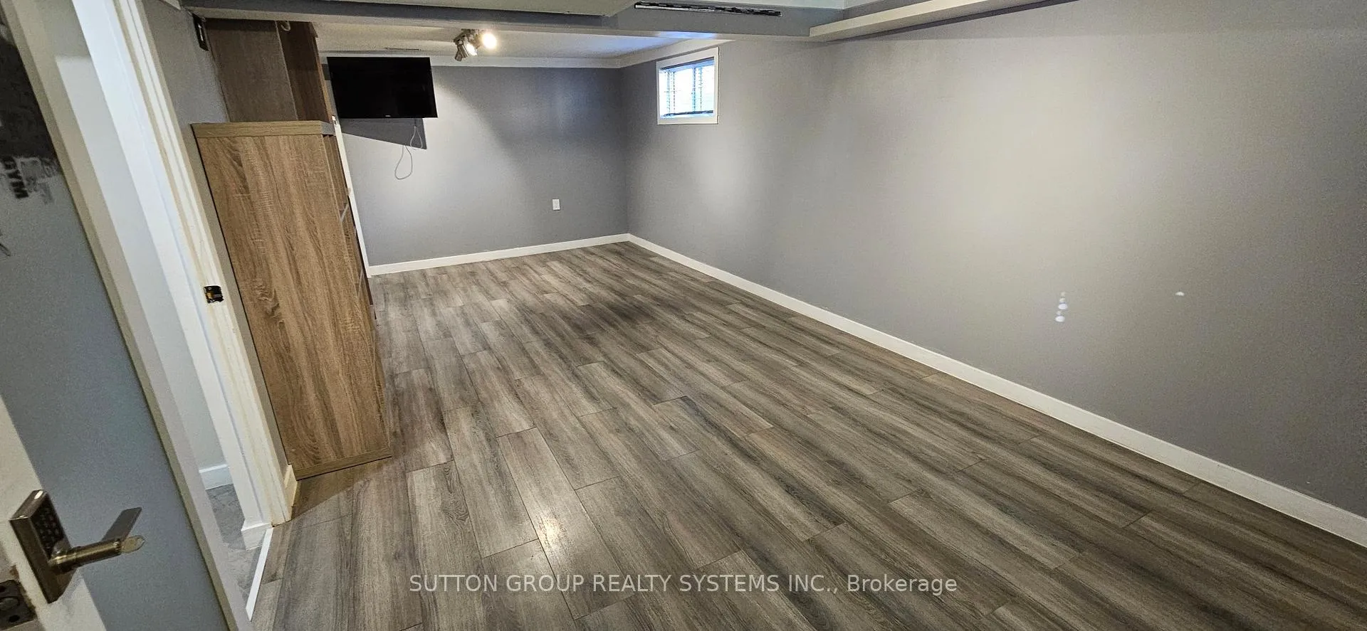 Photo 10 of Unit Bsmt, 290 Morden Road, Oakville, West — HOMEH