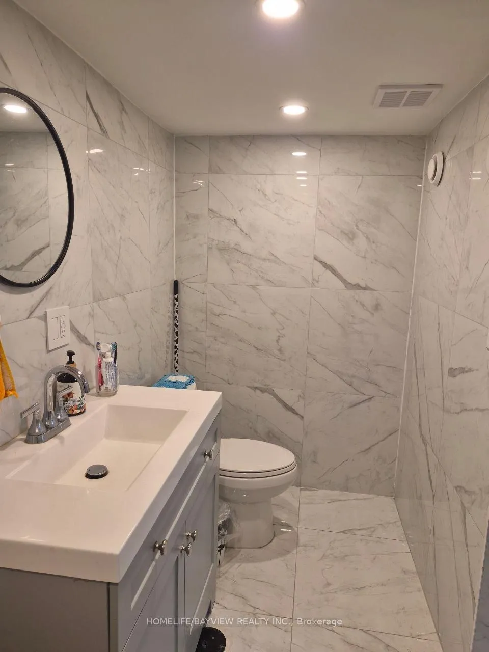 Photo 12 of 27 Glenmanor Way, Vaughan, Crestwood-Springfarm-Yorkhill — HOMEH