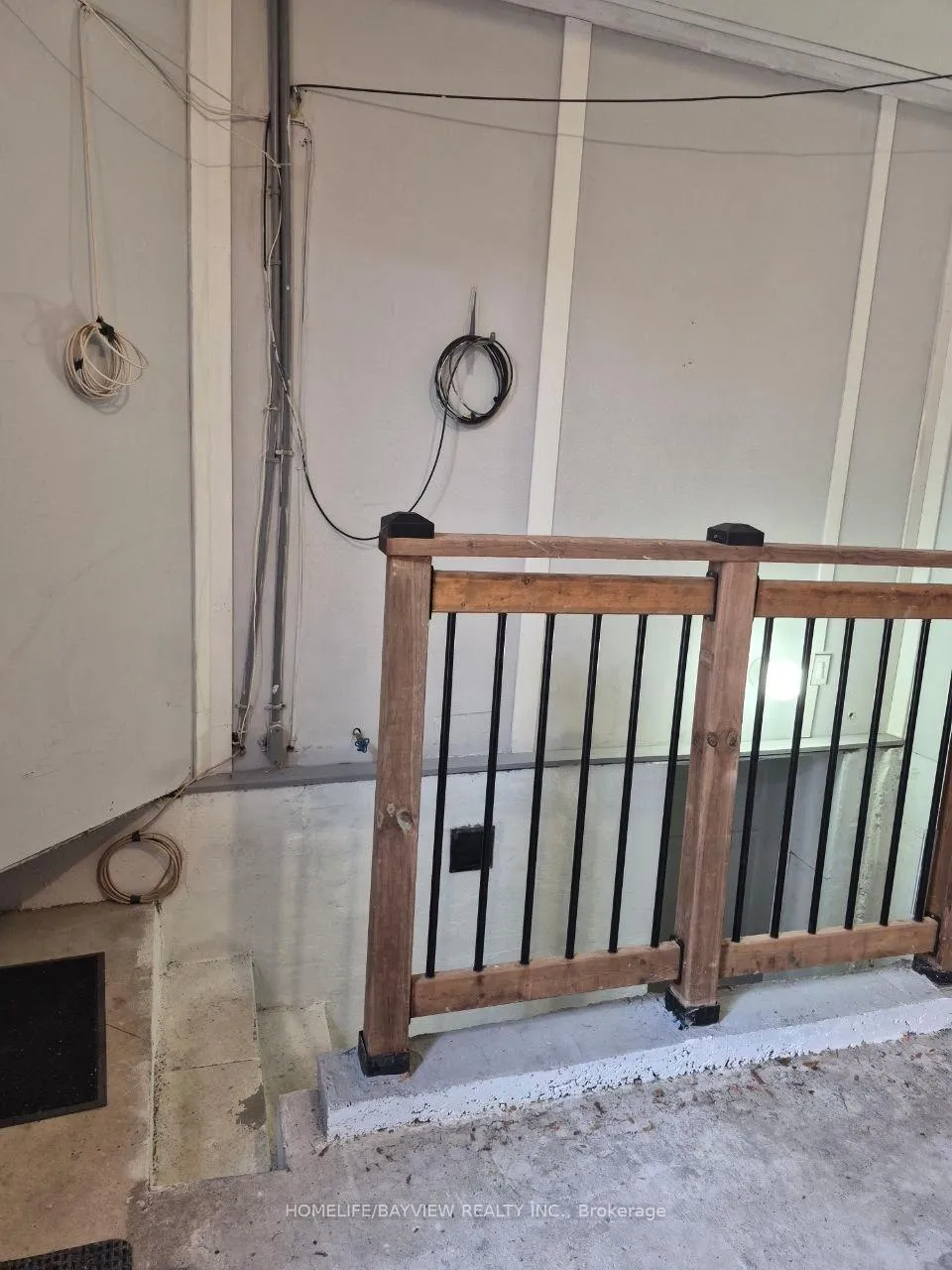 Photo 20 of 27 Glenmanor Way, Vaughan, Crestwood-Springfarm-Yorkhill — HOMEH