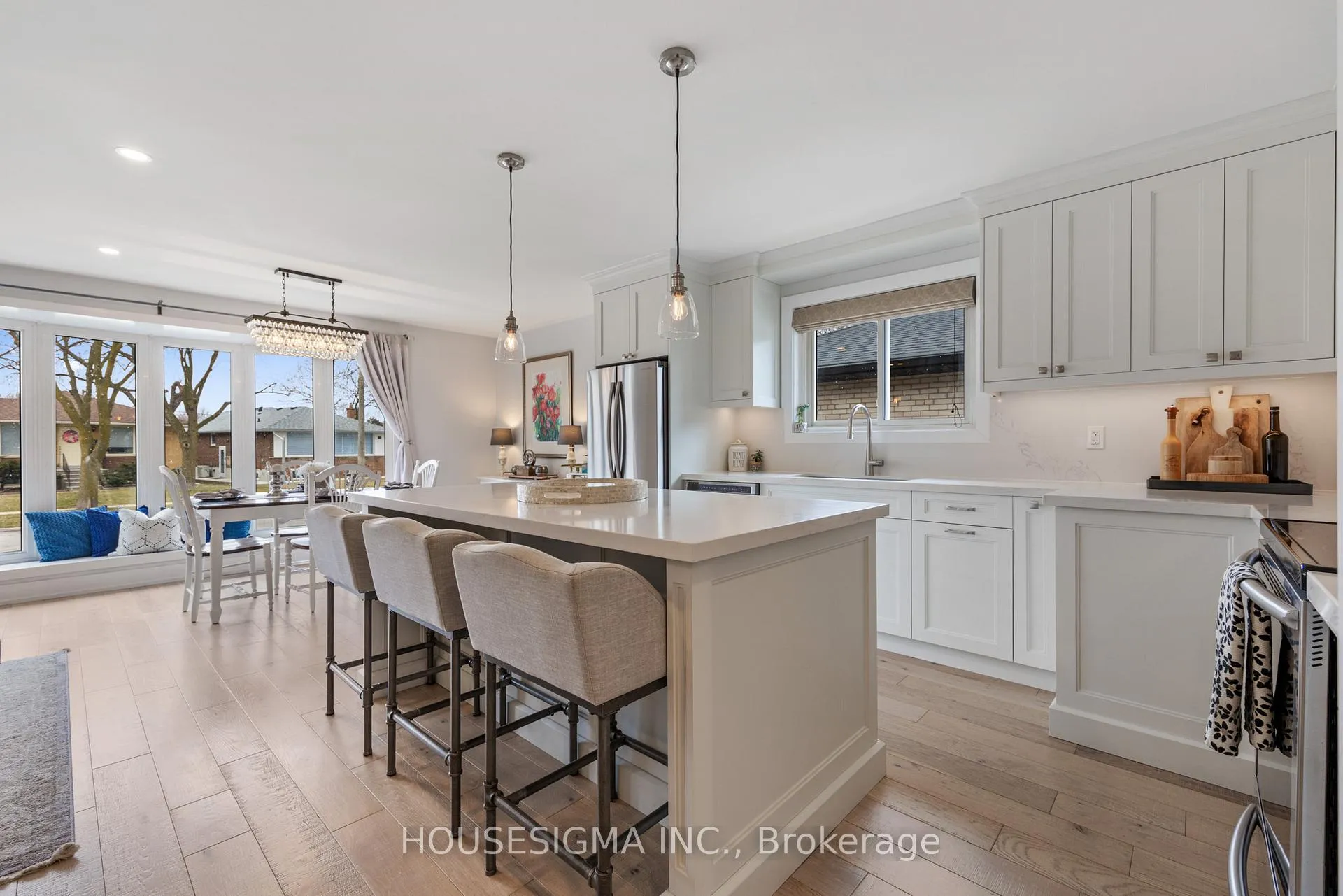 Photo 1 of 11 Tynevale Drive, Etobicoke, Willowridge-Martingrove-Richview — HOMEH