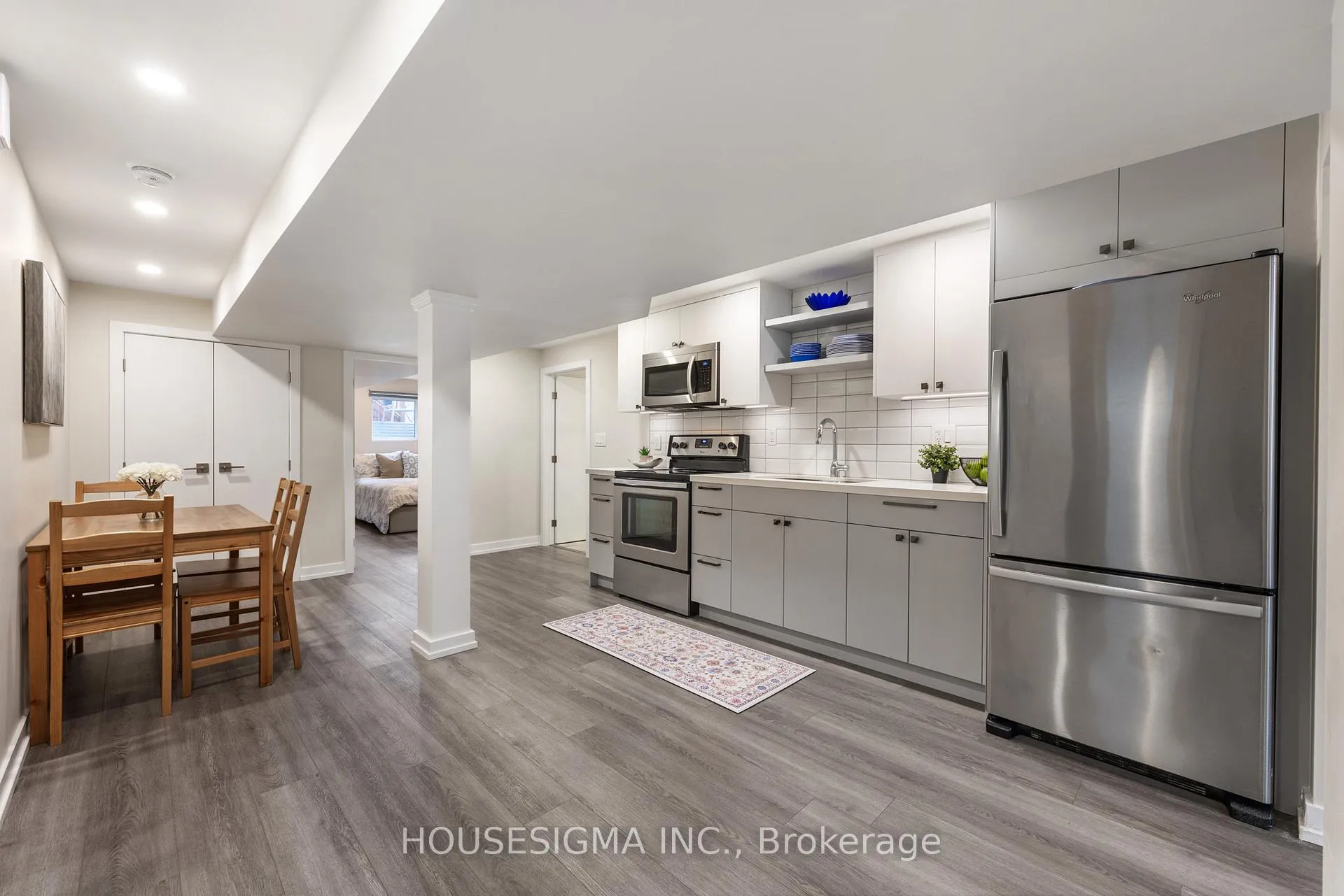 Photo 9 of 11 Tynevale Drive, Etobicoke, Willowridge-Martingrove-Richview — HOMEH