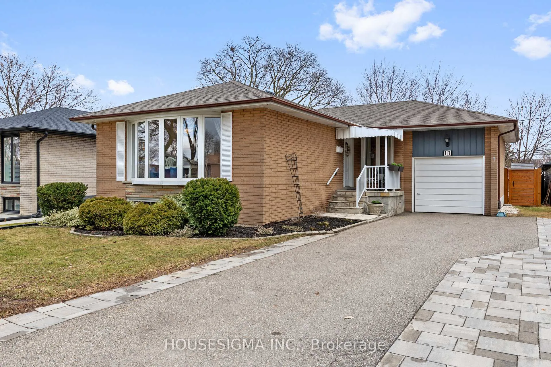 Photo 25 of 11 Tynevale Drive, Etobicoke, Willowridge-Martingrove-Richview — HOMEH