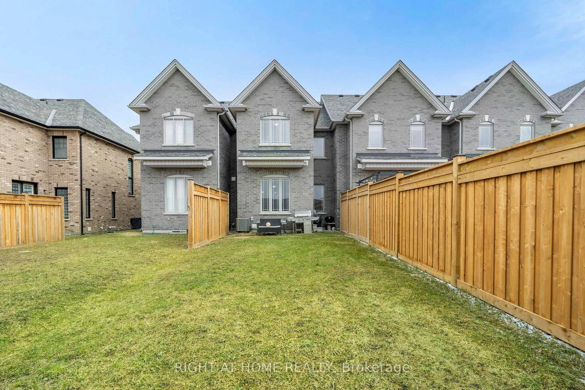 Photo 26 of 179 Walker Boulevard, New Tecumseth, Alliston — HOMEH