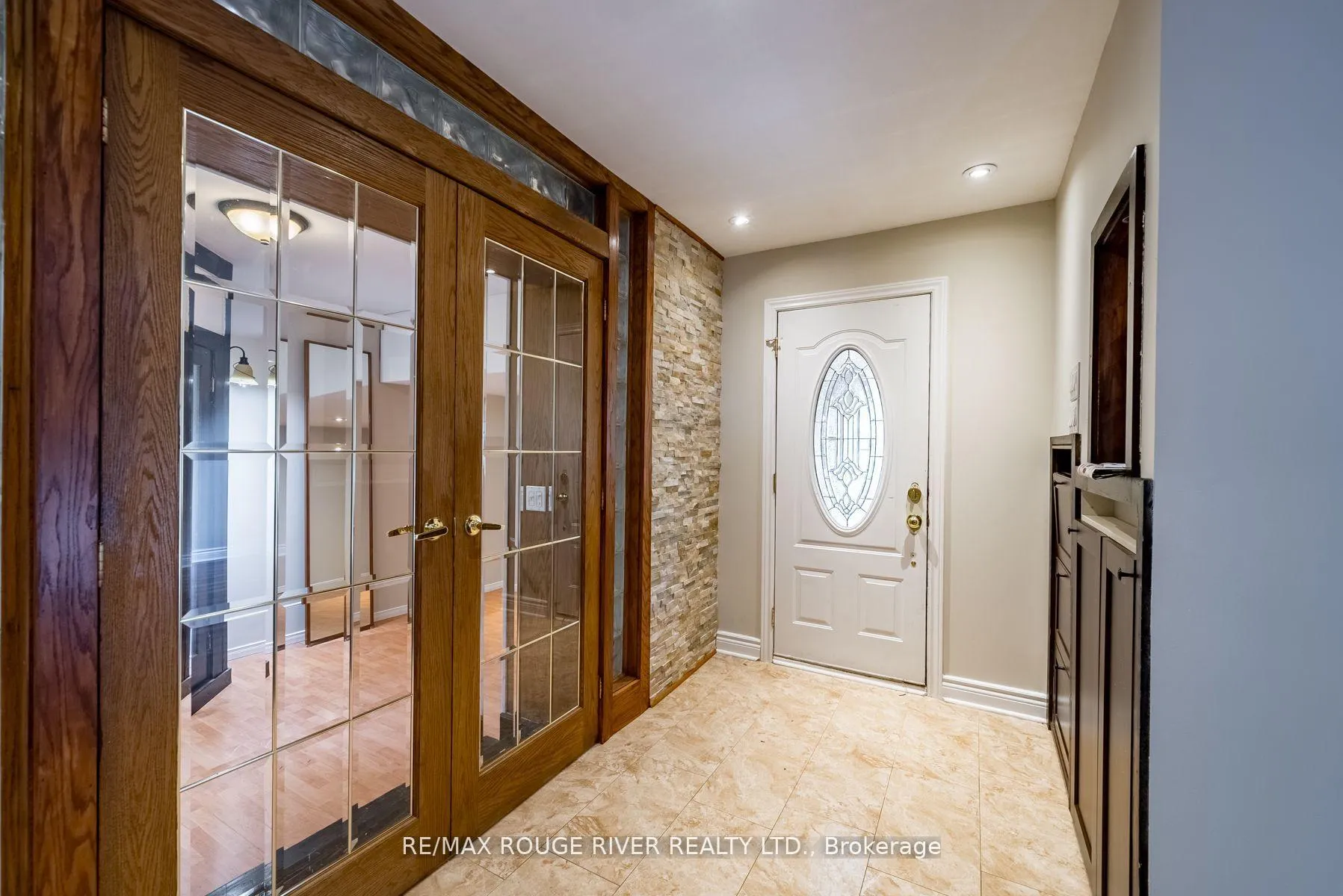 Photo 5 of 3 Swanston Crescent, Ajax, South West — HOMEH
