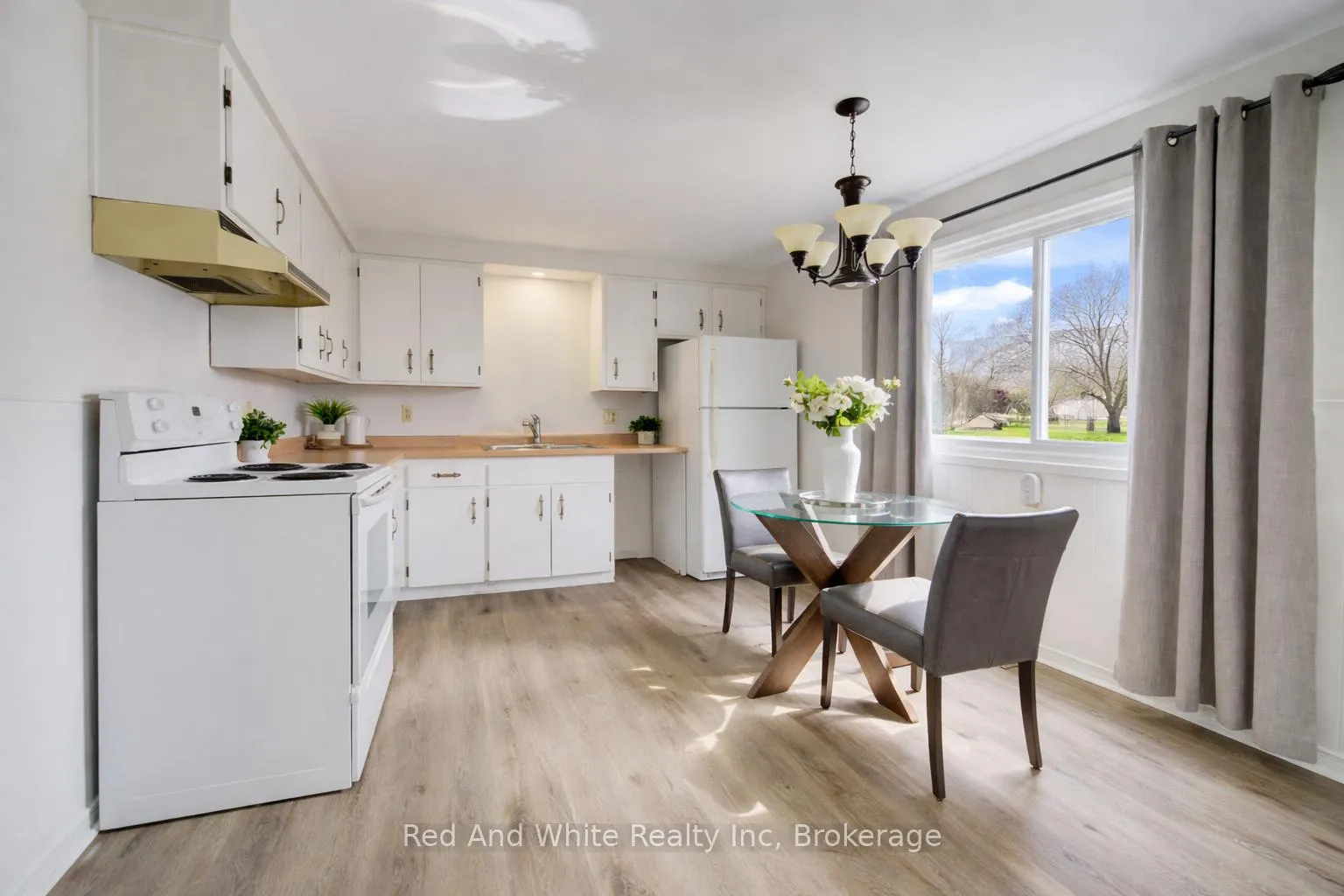 Photo 8 of 43 Ferguson Avenue, Cambridge — HOMEH