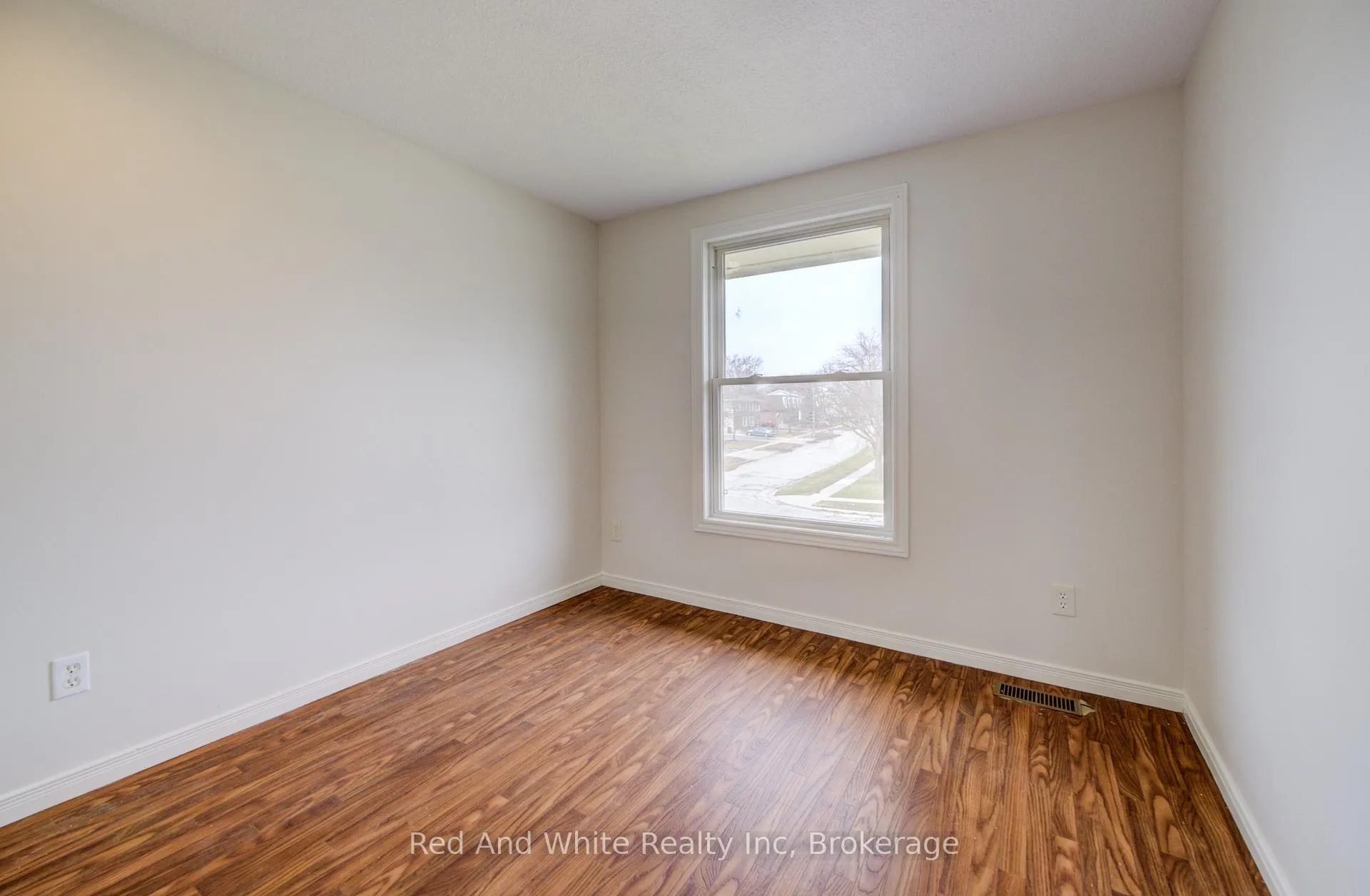 Photo 17 of 43 Ferguson Avenue, Cambridge — HOMEH