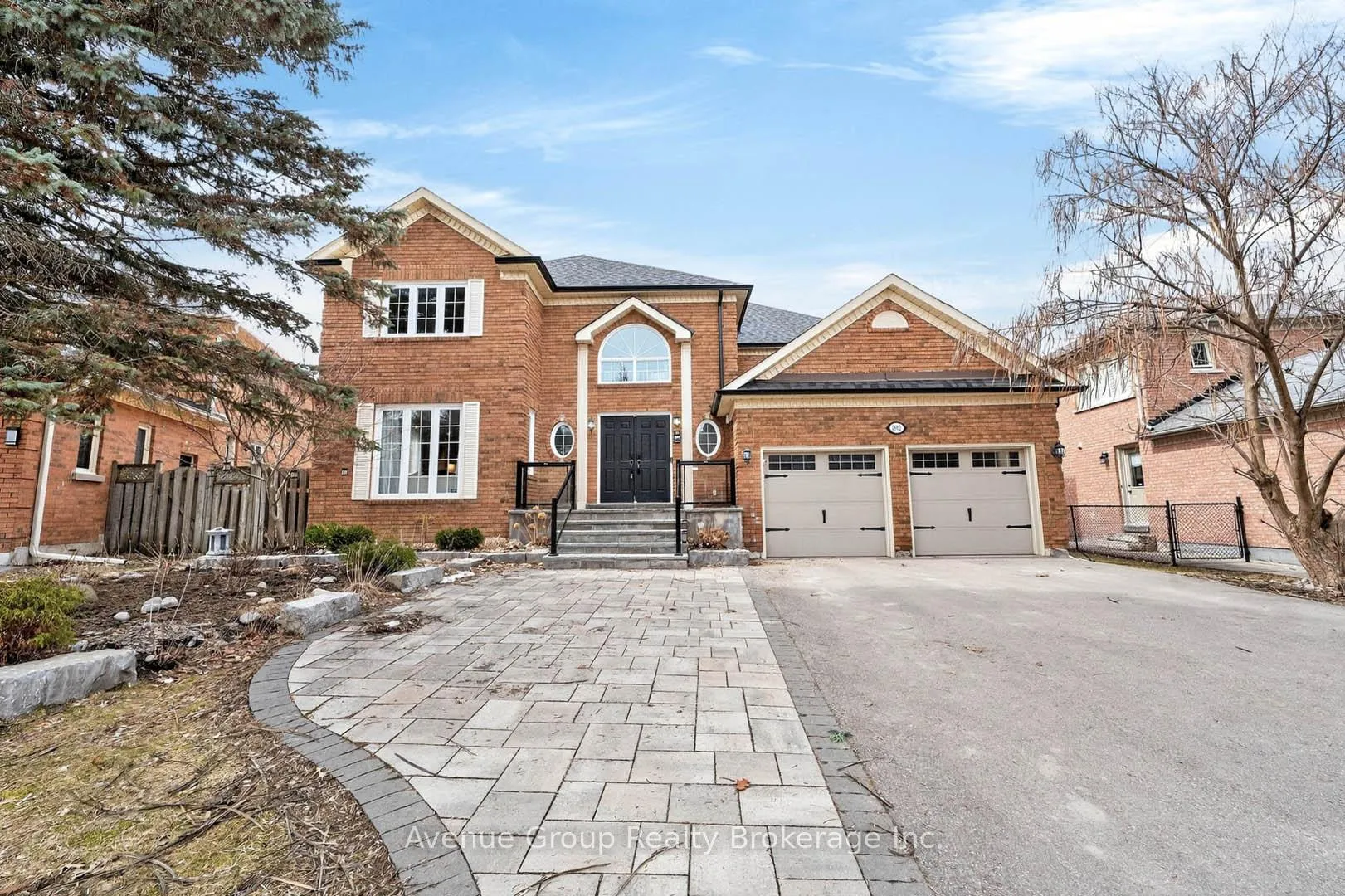 Front of 892 Tegal Place