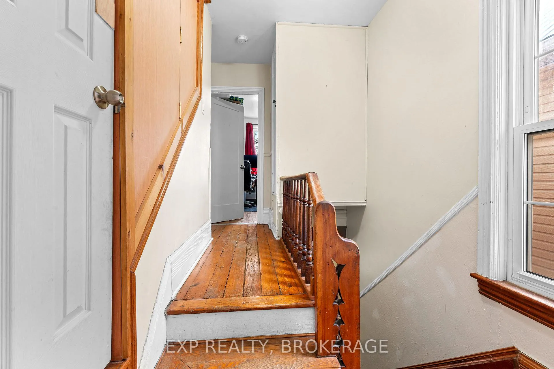 Photo 11 of 212 Rideau Street, Kingston, East of Sir John A. Blvd — HOMEH