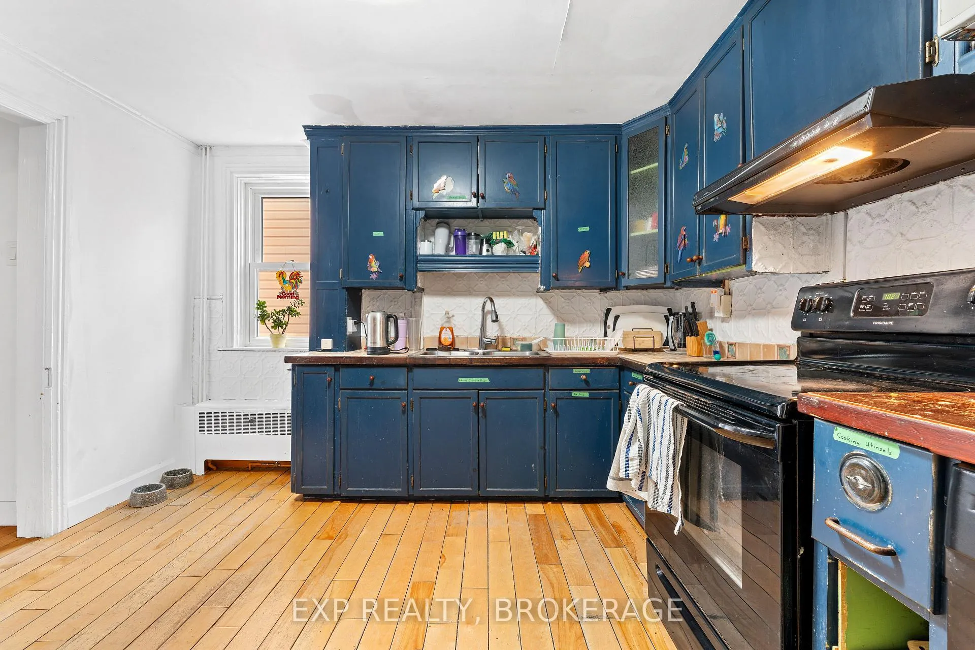Photo 12 of 212 Rideau Street, Kingston, East of Sir John A. Blvd — HOMEH