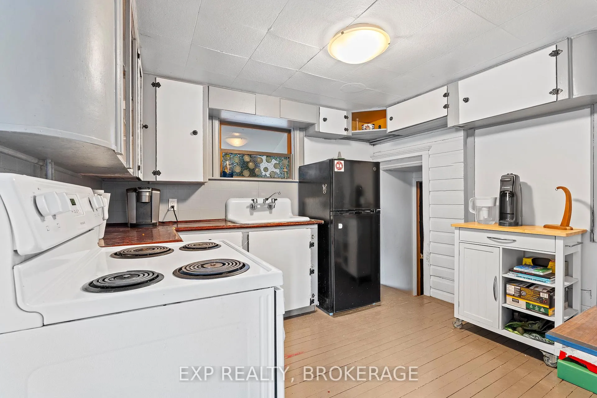 Photo 26 of 212 Rideau Street, Kingston, East of Sir John A. Blvd — HOMEH