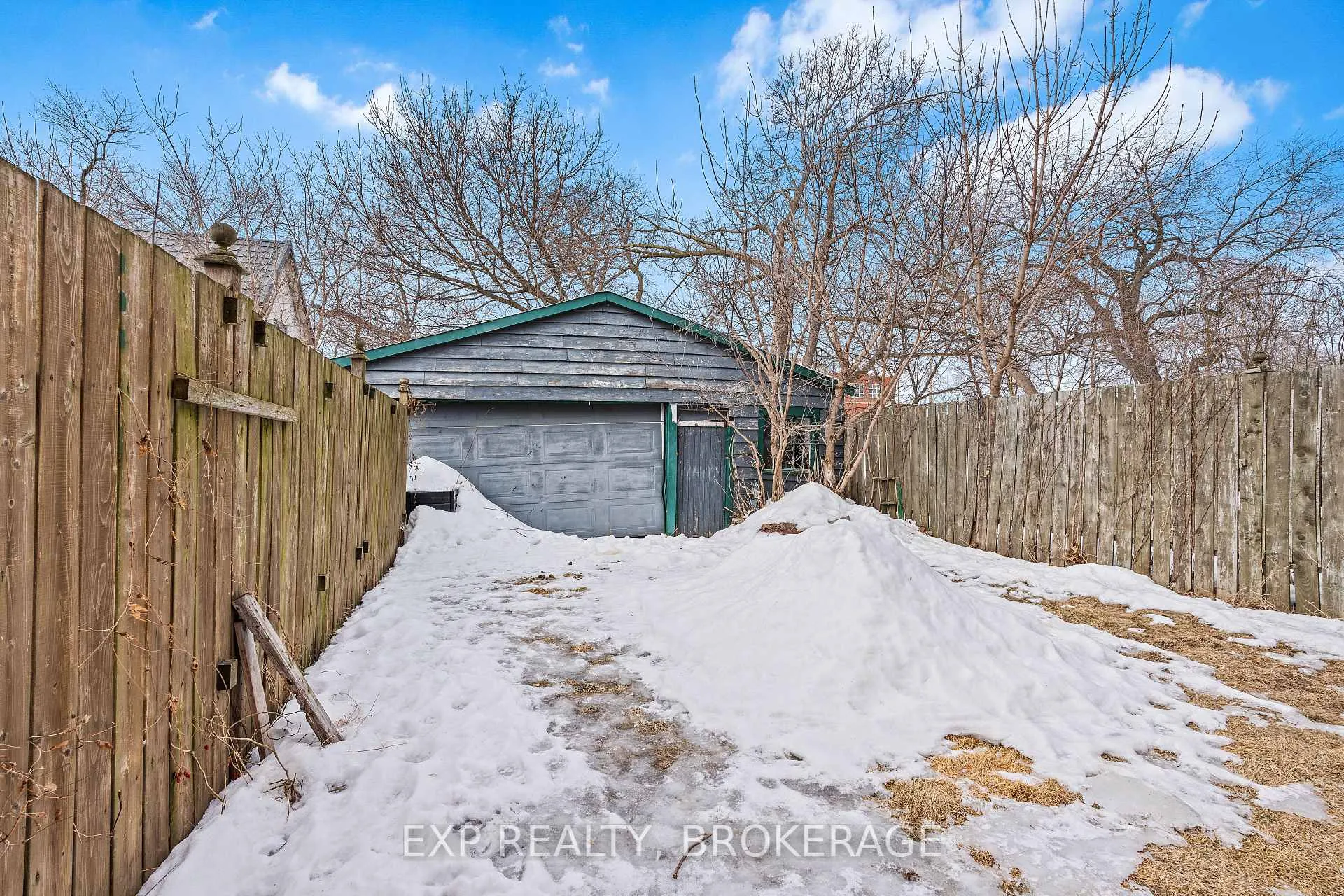 Photo 32 of 212 Rideau Street, Kingston, East of Sir John A. Blvd — HOMEH