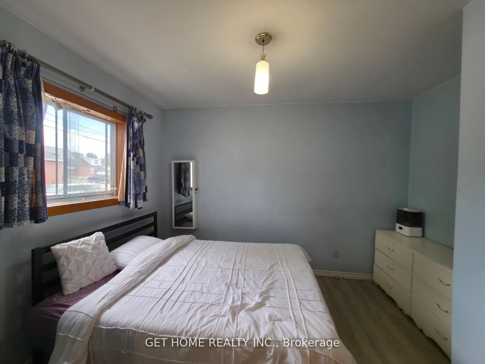 Photo 7 of 30 Emilie Street, Brant, Brantford Twp — HOMEH