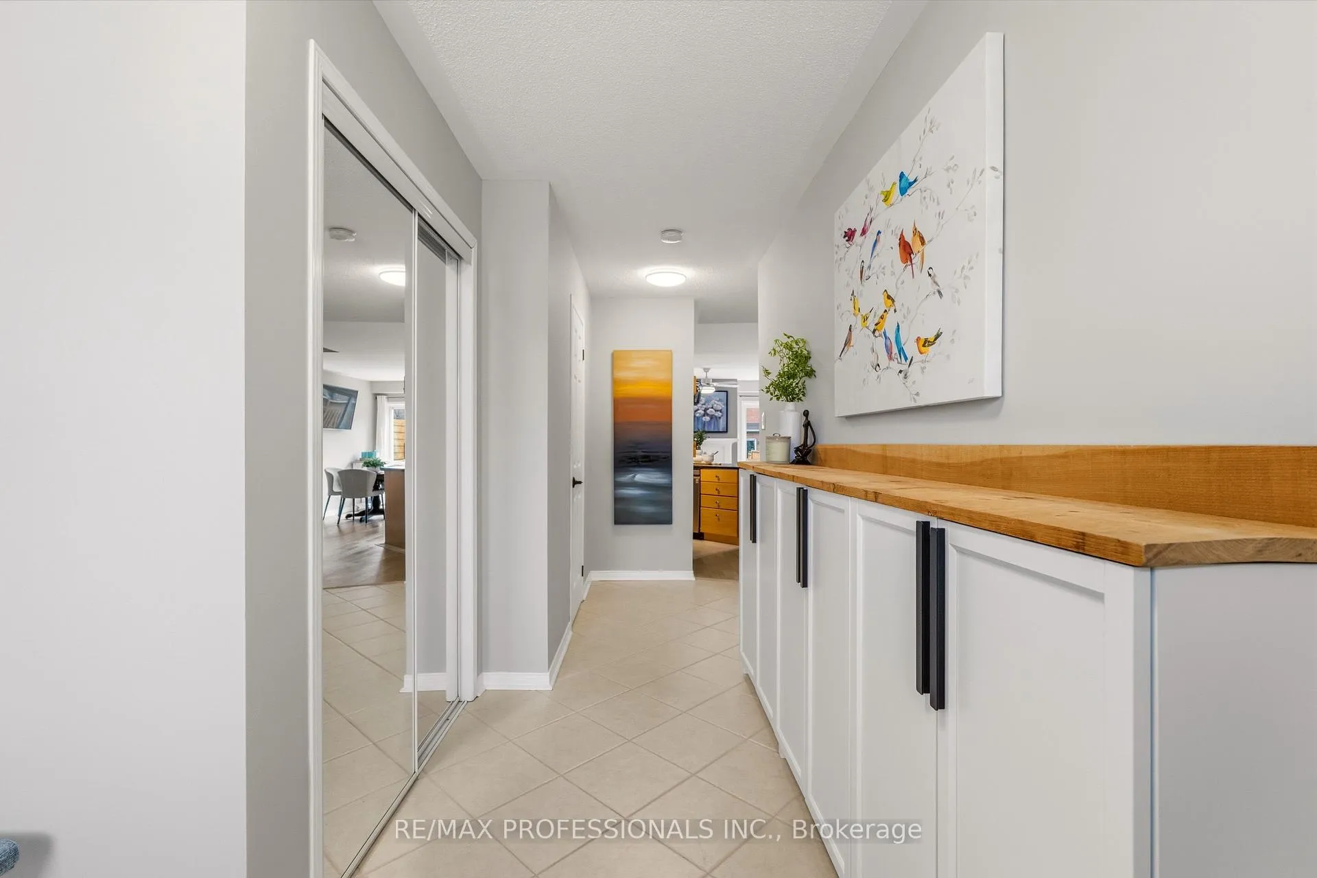 Photo 10 of 34 Harding Street, Halton Hills, Georgetown — HOMEH