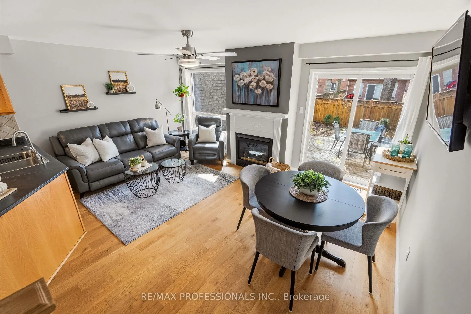 Photo 18 of 34 Harding Street, Halton Hills, Georgetown — HOMEH