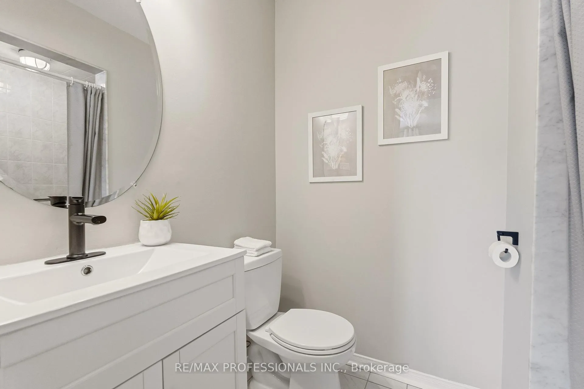 Photo 25 of 34 Harding Street, Halton Hills, Georgetown — HOMEH