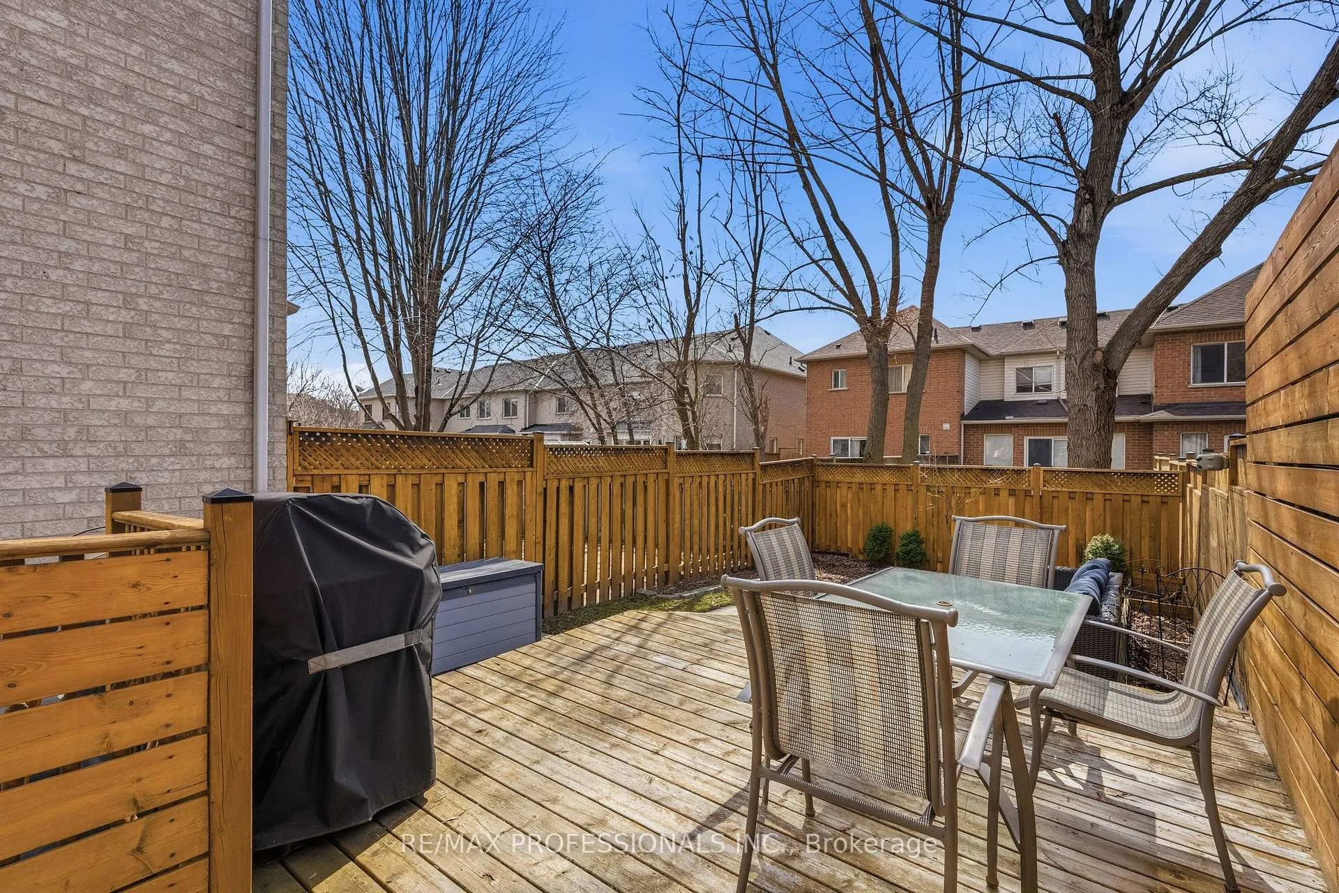Photo 37 of 34 Harding Street, Halton Hills, Georgetown — HOMEH
