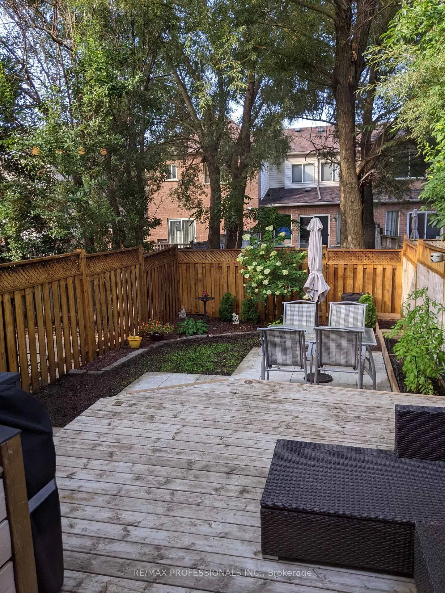 Photo 38 of 34 Harding Street, Halton Hills, Georgetown — HOMEH
