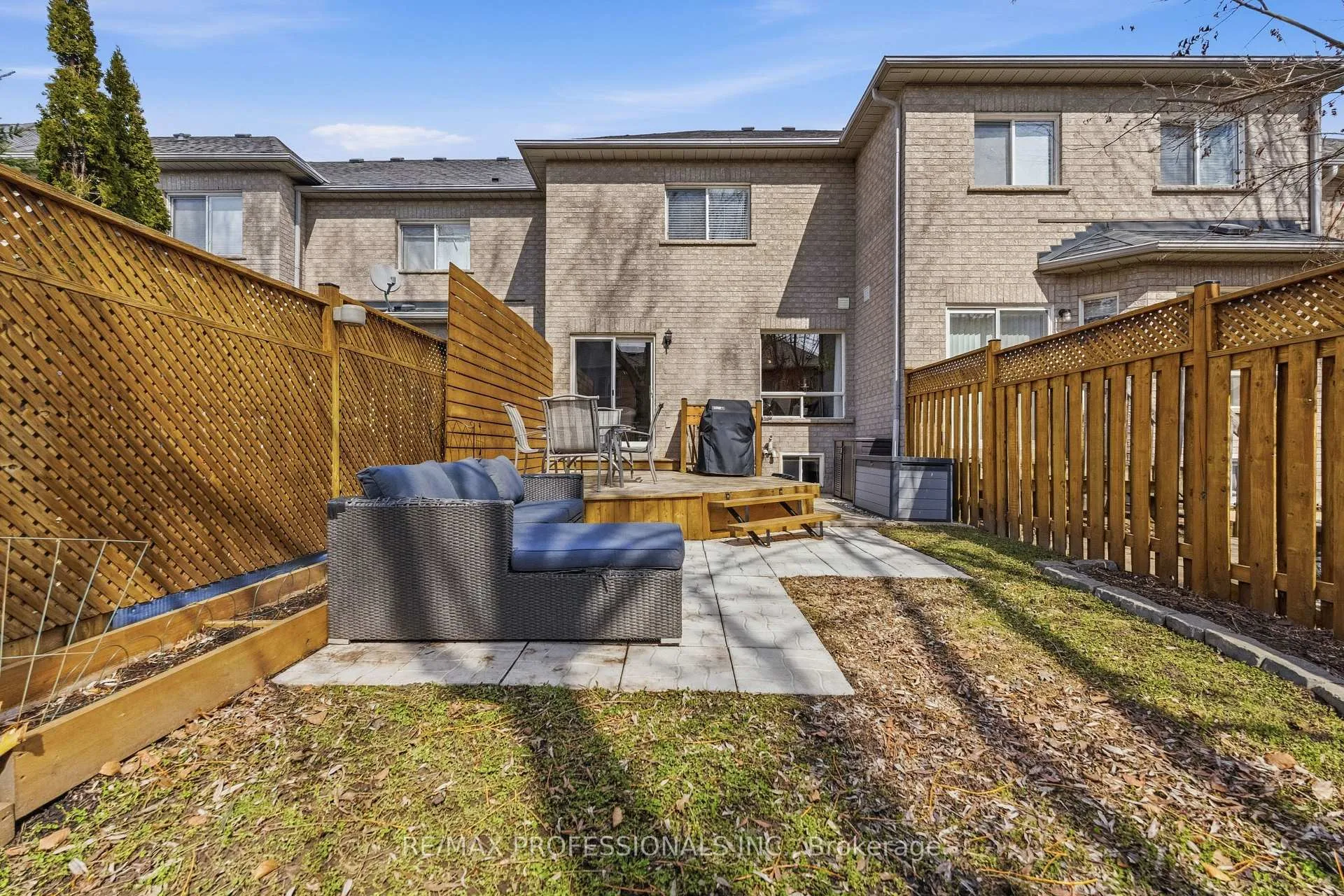 Photo 41 of 34 Harding Street, Halton Hills, Georgetown — HOMEH