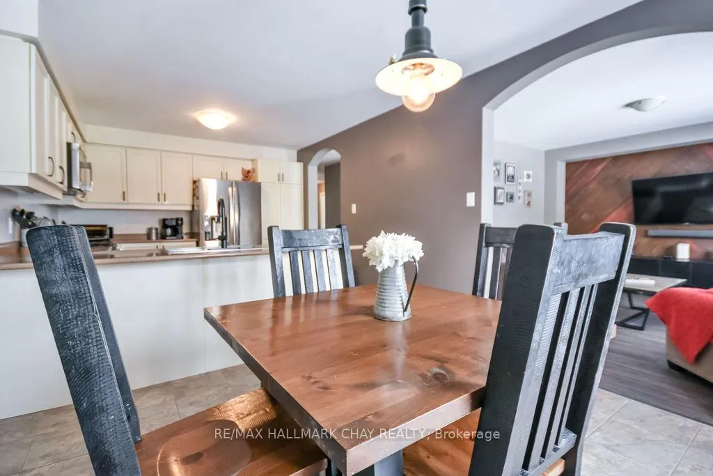 Photo 13 of 212 Maplewood Drive, Essa, Angus — HOMEH