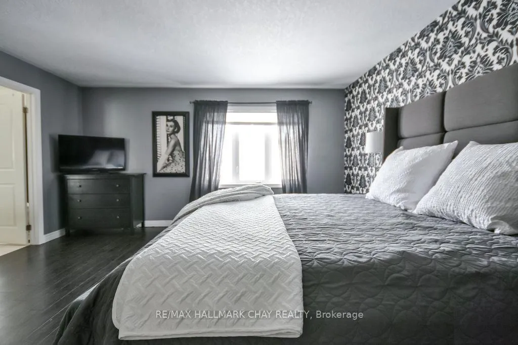 Photo 16 of 212 Maplewood Drive, Essa, Angus — HOMEH