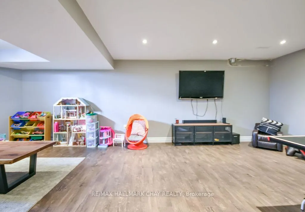 Photo 28 of 212 Maplewood Drive, Essa, Angus — HOMEH