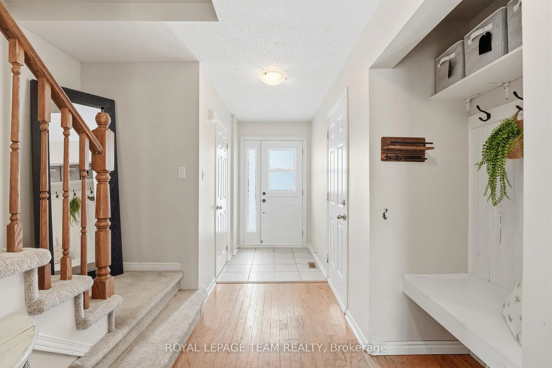 Photo 3 of 11 Furlong Crescent, Ottawa, Kanata - Bridlewood — HOMEH