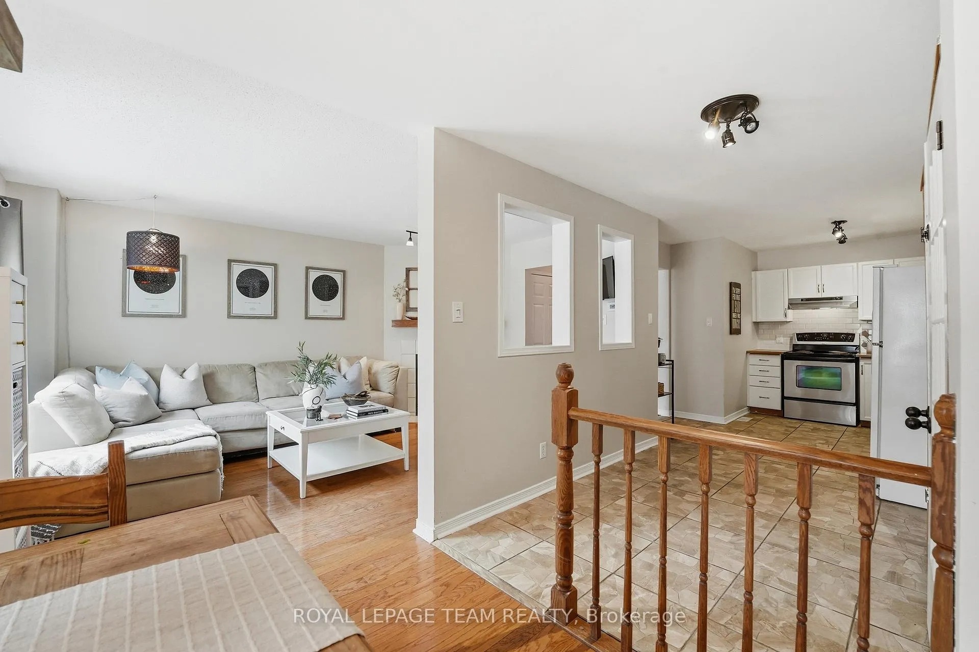 Photo 12 of 11 Furlong Crescent, Ottawa, Kanata - Bridlewood — HOMEH