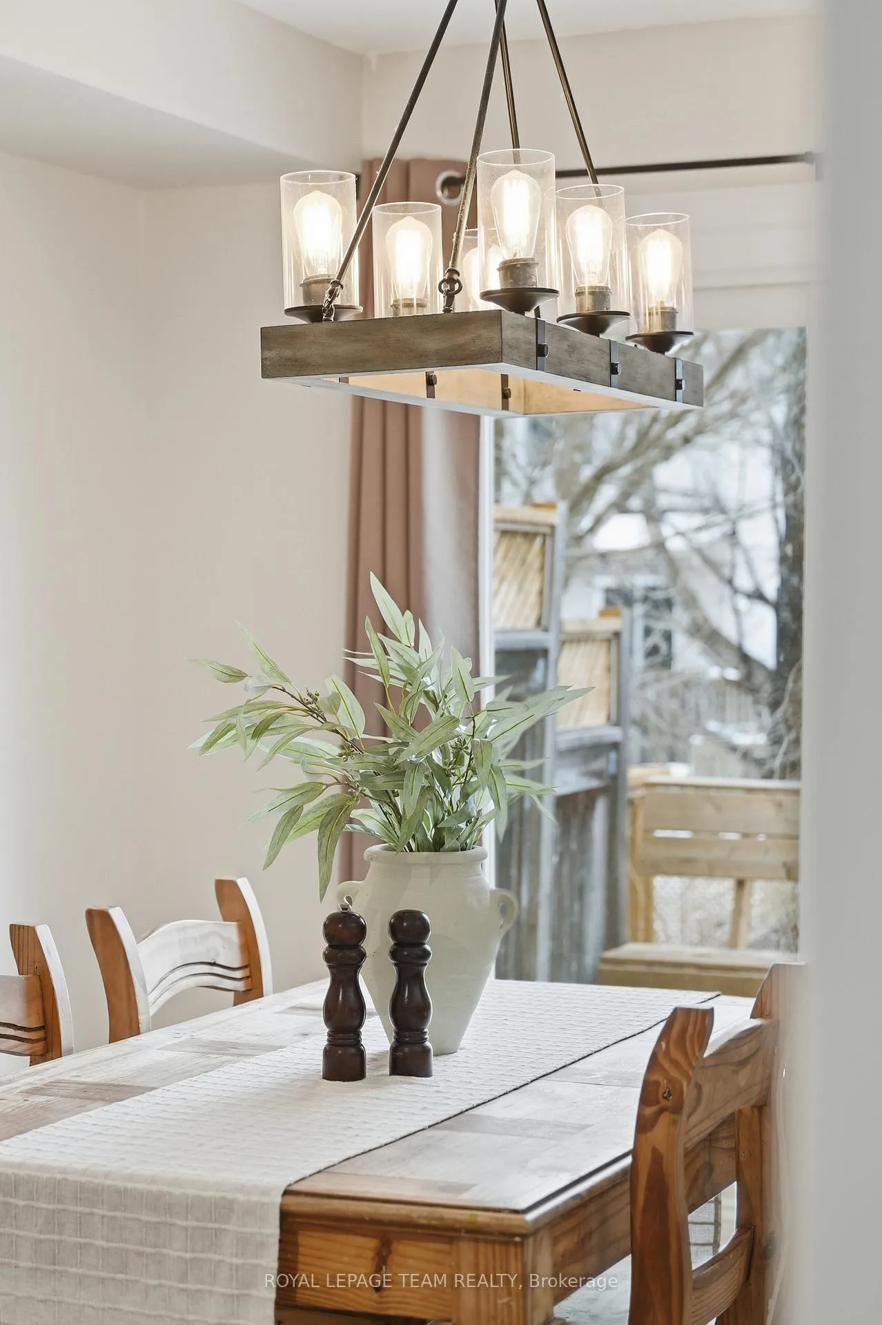 Photo 22 of 11 Furlong Crescent, Ottawa, Kanata - Bridlewood — HOMEH
