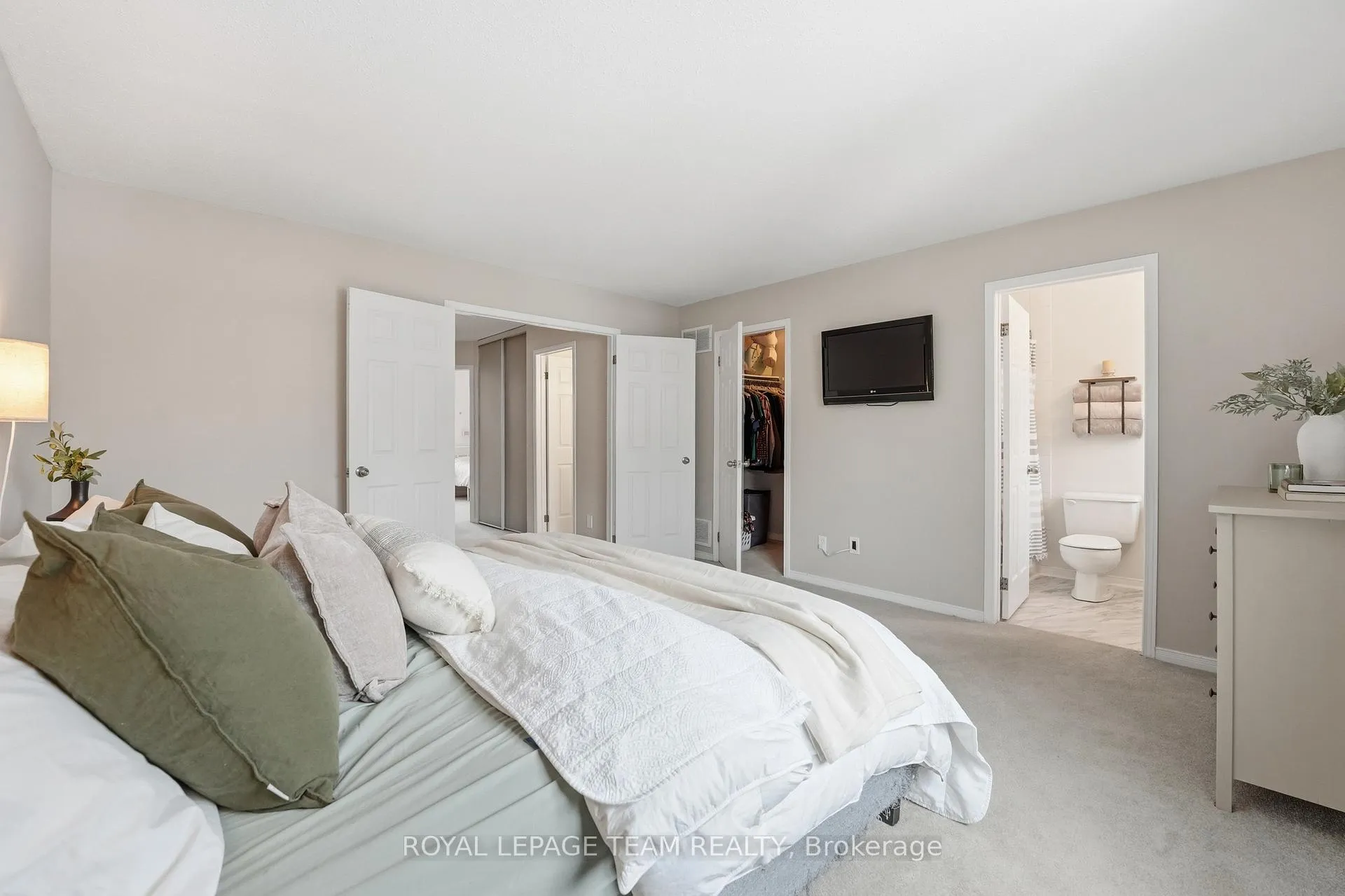 Photo 29 of 11 Furlong Crescent, Ottawa, Kanata - Bridlewood — HOMEH