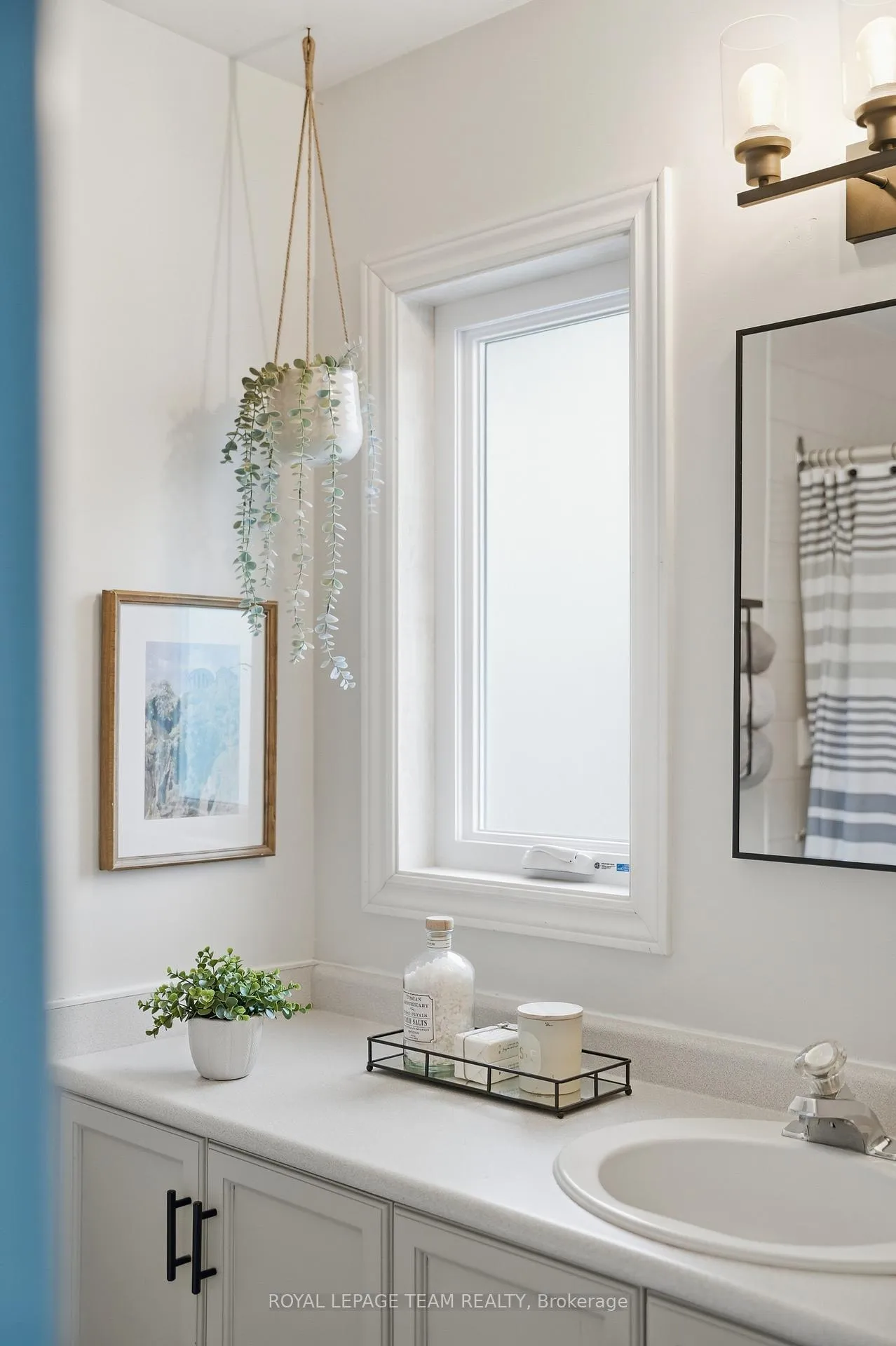 Photo 31 of 11 Furlong Crescent, Ottawa, Kanata - Bridlewood — HOMEH