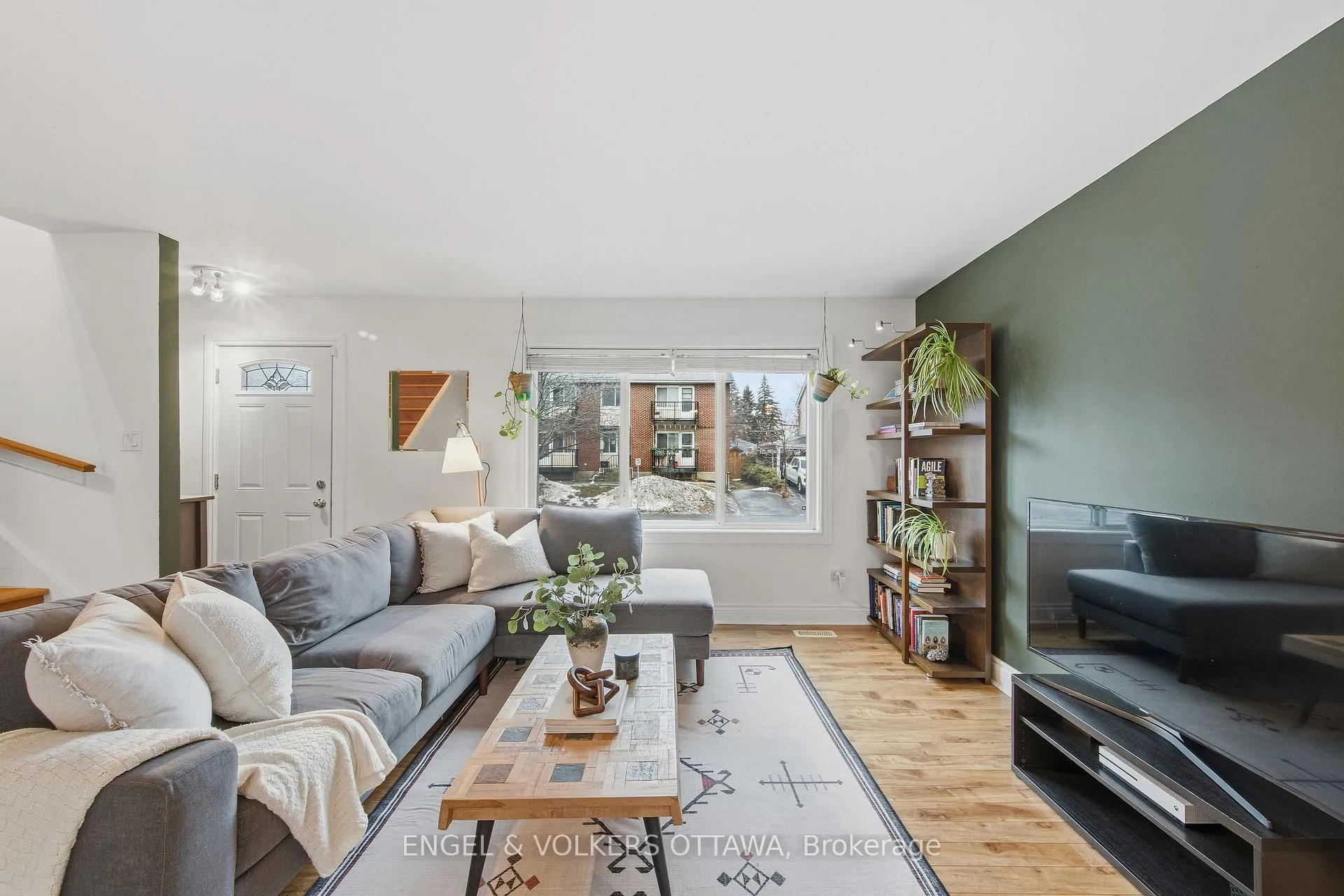 Photo 4 of 483 Prince Albert Street, Ottawa, Overbrook/Castle Heights — HOMEH