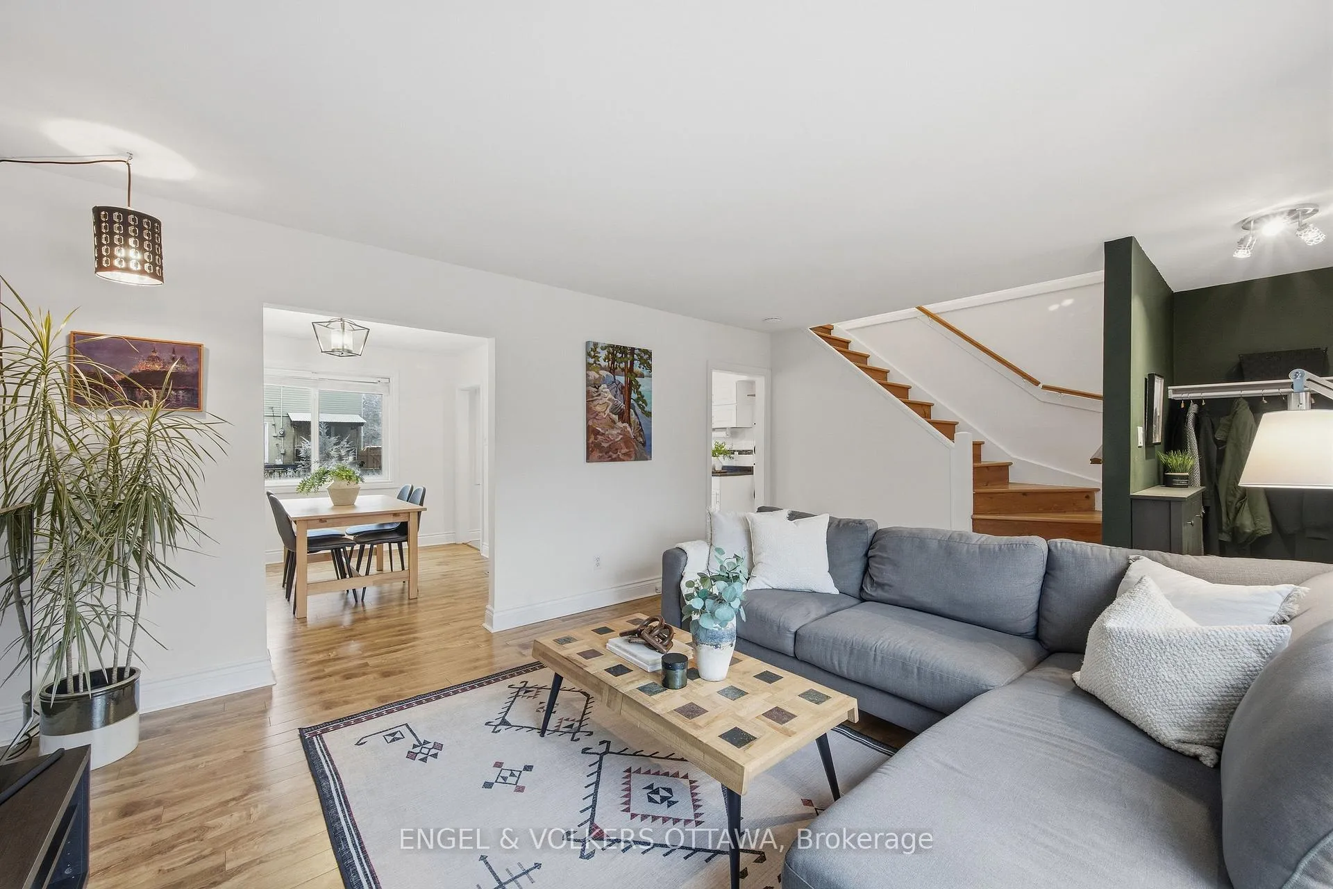 Photo 6 of 483 Prince Albert Street, Ottawa, Overbrook/Castle Heights — HOMEH
