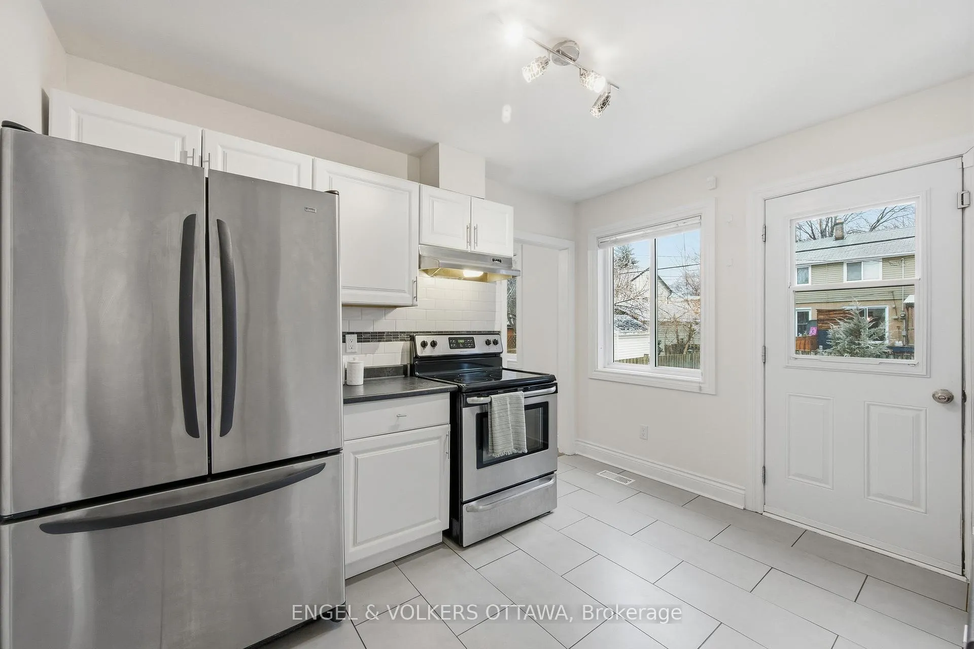 Photo 12 of 483 Prince Albert Street, Ottawa, Overbrook/Castle Heights — HOMEH
