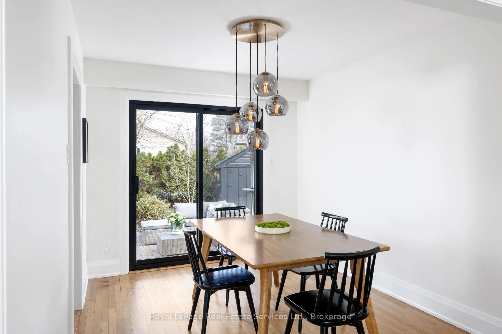 Photo 10 of 181 Chalmers Street, Oakville, Bronte — HOMEH