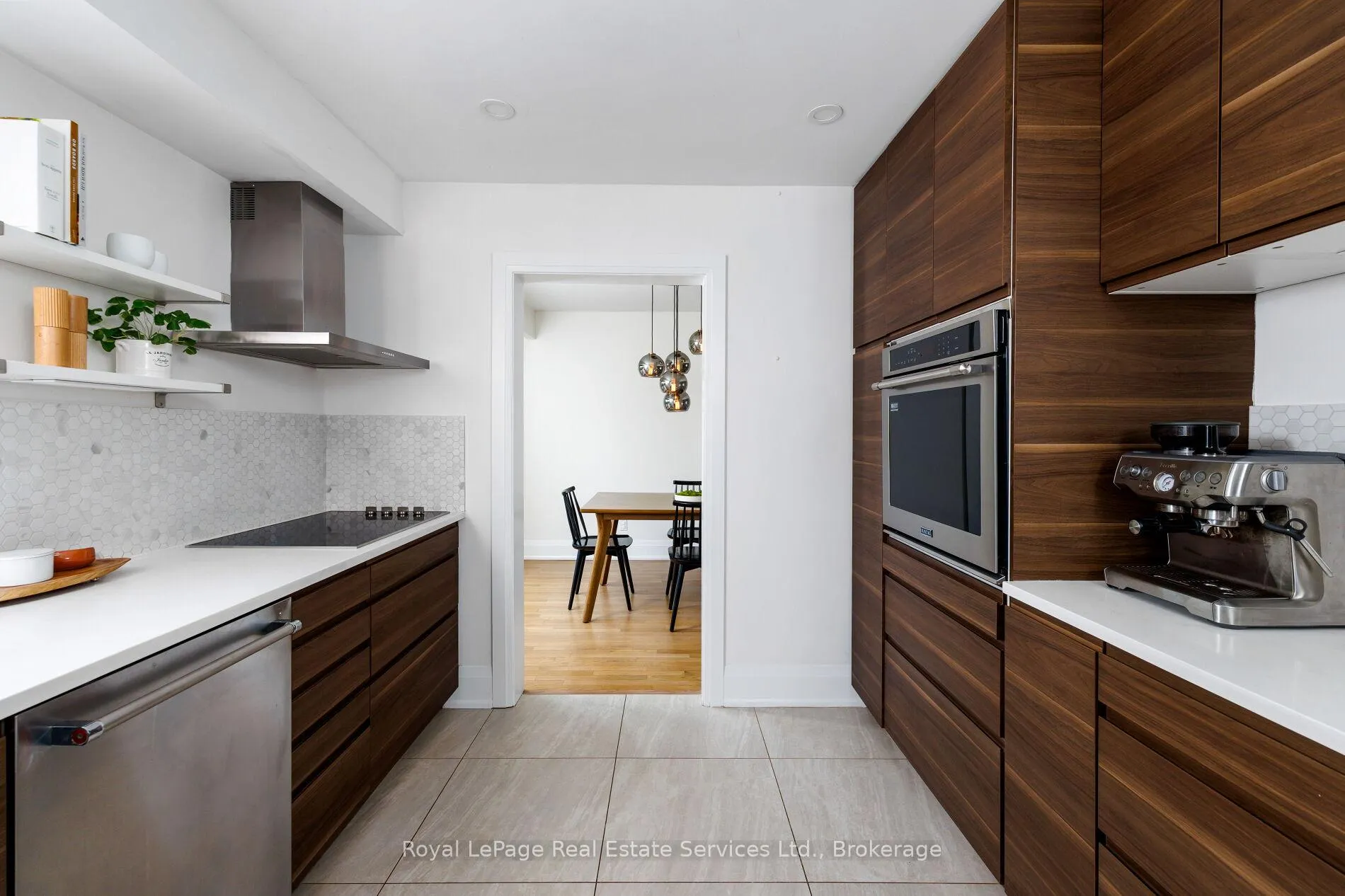 Photo 12 of 181 Chalmers Street, Oakville, Bronte — HOMEH