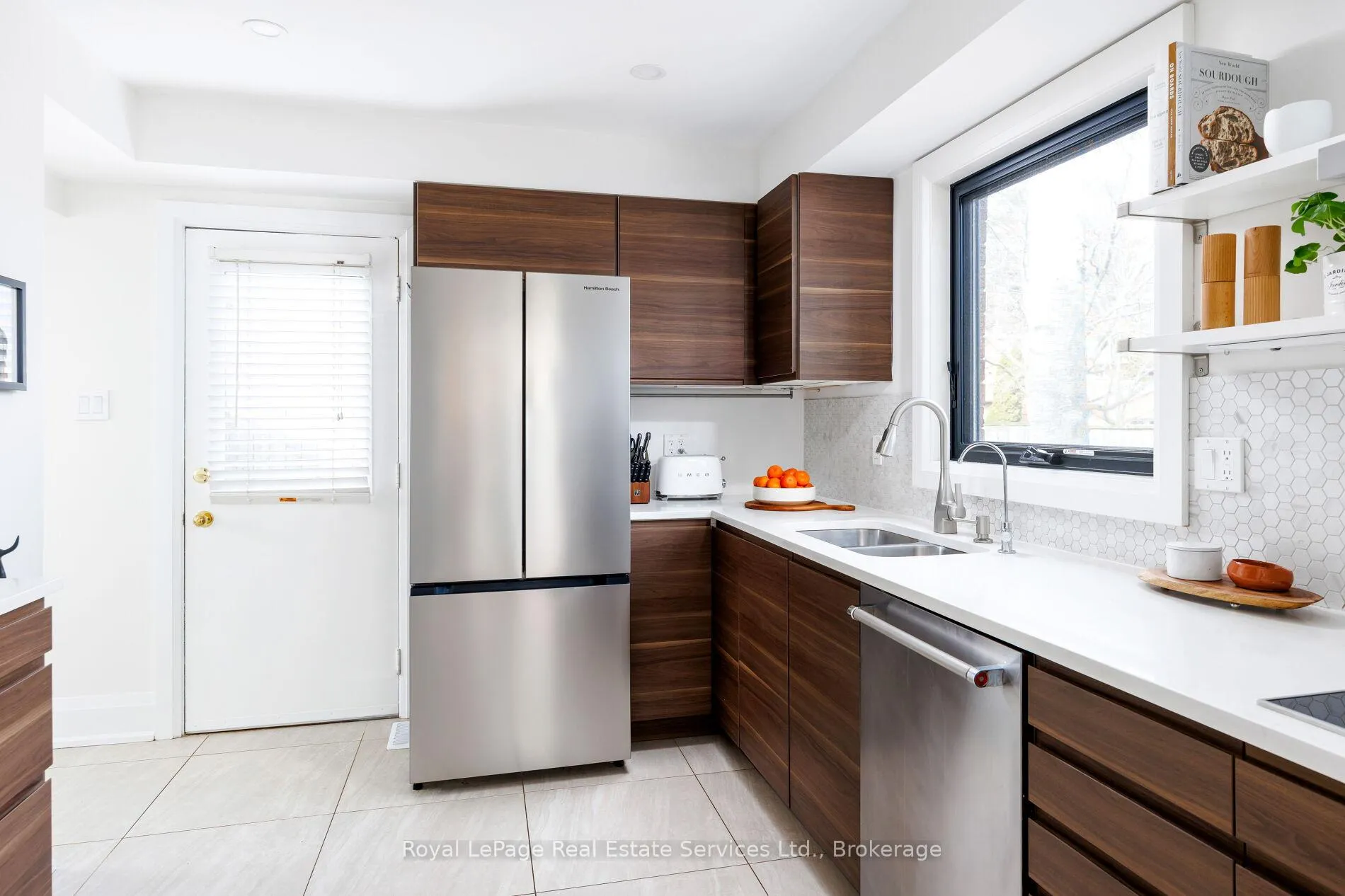 Photo 15 of 181 Chalmers Street, Oakville, Bronte — HOMEH