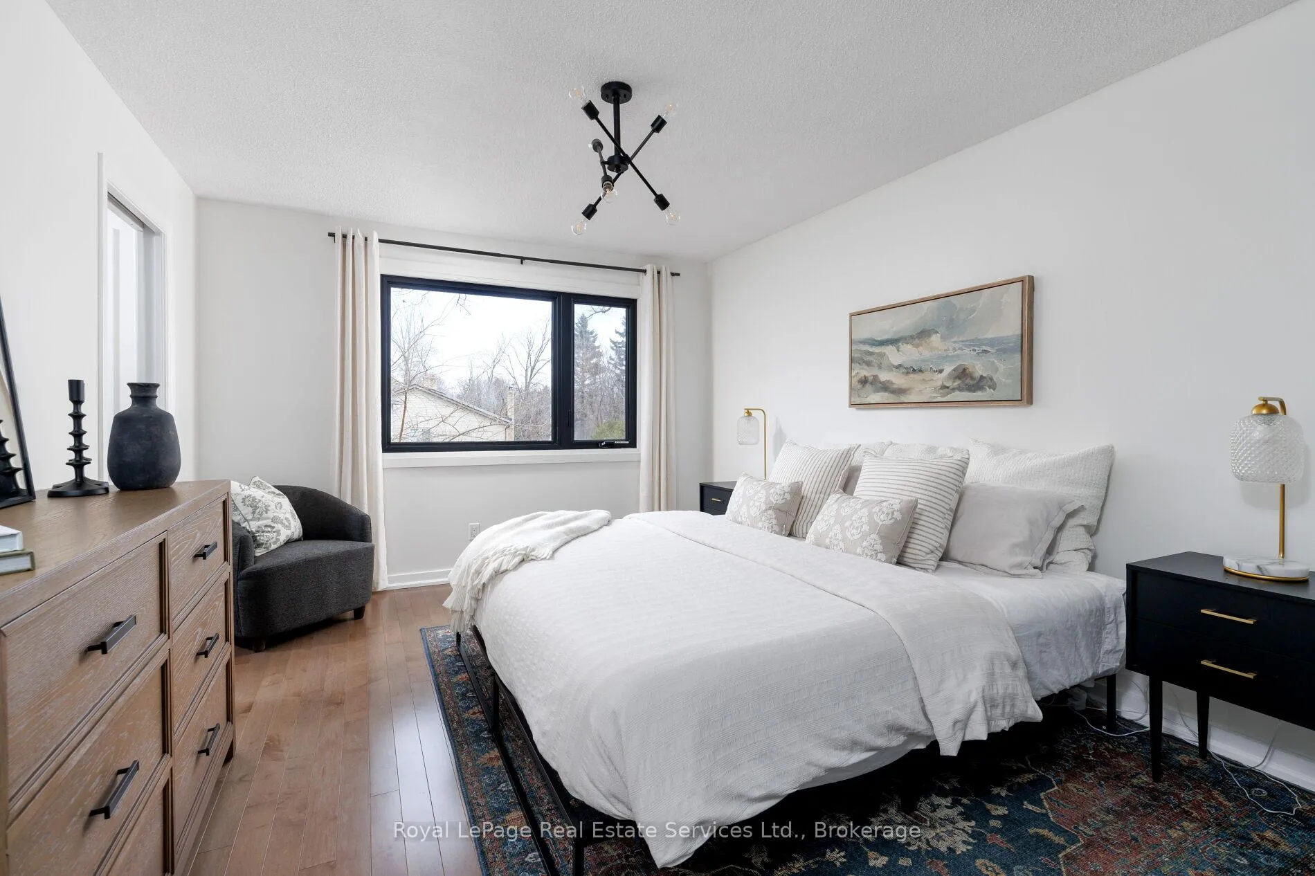 Photo 20 of 181 Chalmers Street, Oakville, Bronte — HOMEH