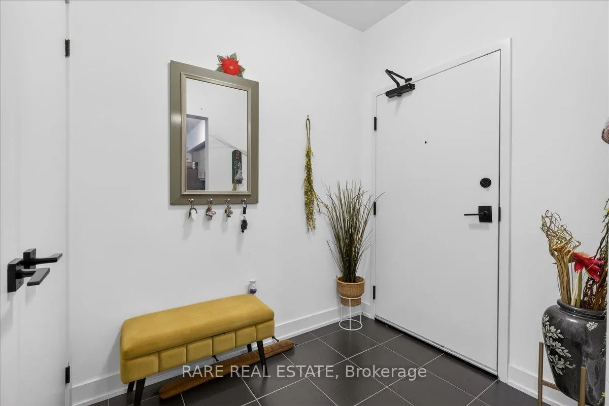 Photo 3 of Unit 411, 5 Chef Lane, Barrie, Rural Barrie Southeast — HOMEH