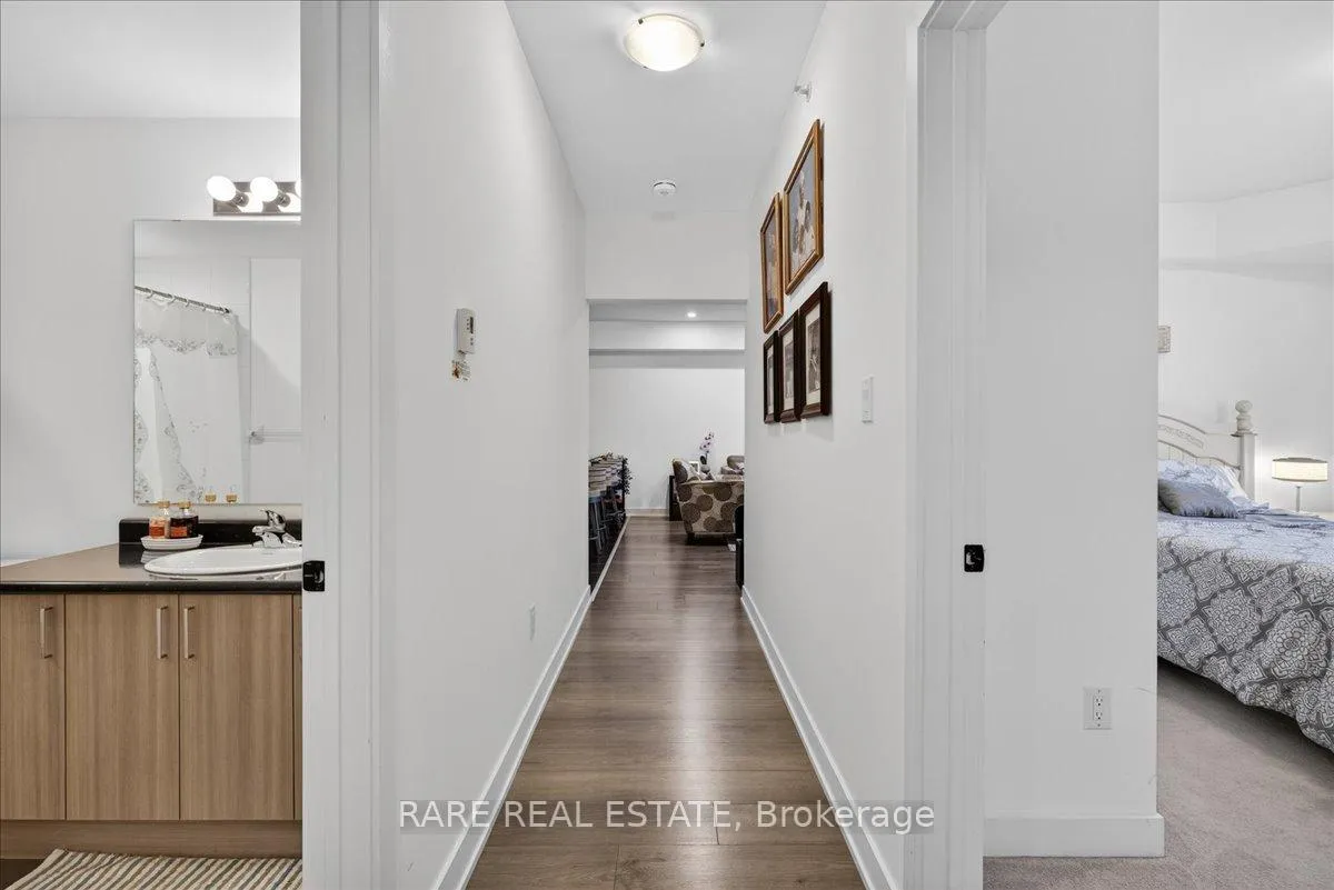 Photo 8 of Unit 411, 5 Chef Lane, Barrie, Rural Barrie Southeast — HOMEH