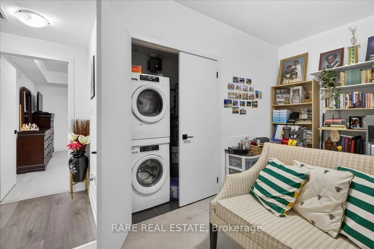 Photo 13 of Unit 411, 5 Chef Lane, Barrie, Rural Barrie Southeast — HOMEH